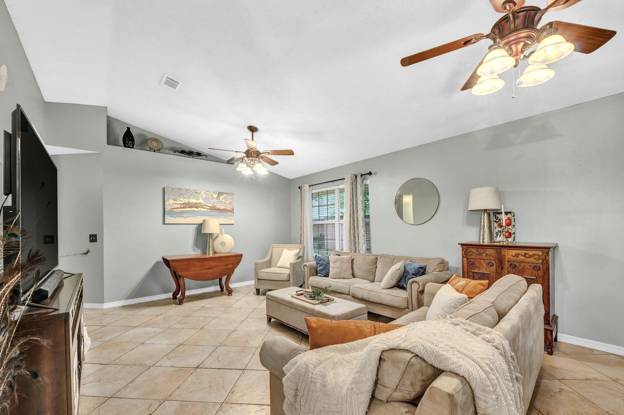 IVALEA GARDENS - Residential