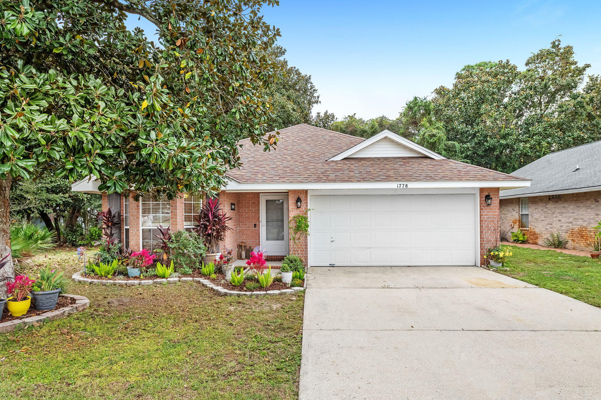 IVALEA GARDENS - Residential