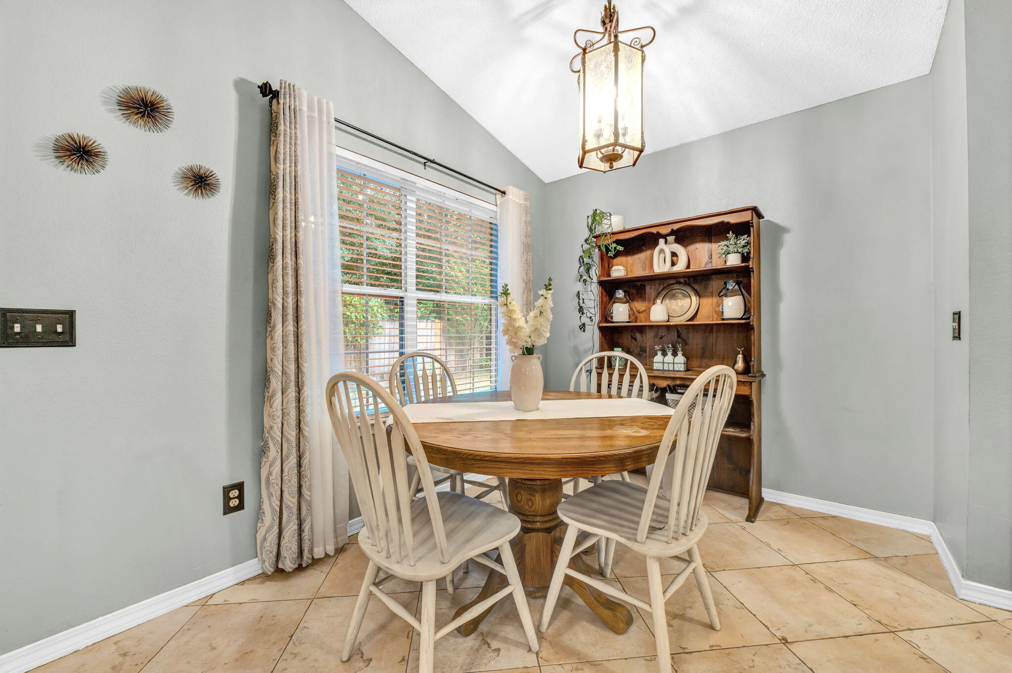 IVALEA GARDENS - Residential