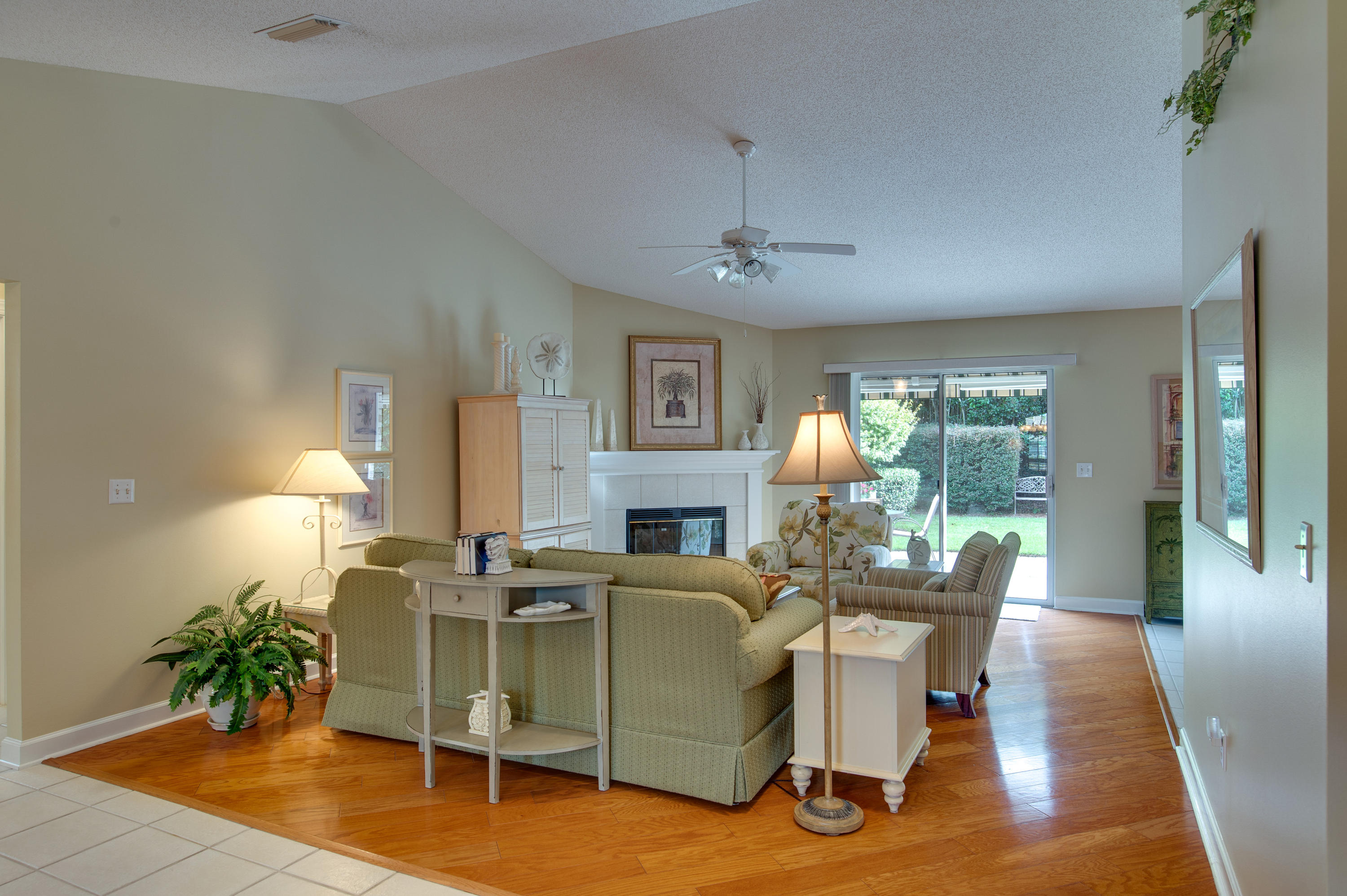 INDIAN LAKE - Residential