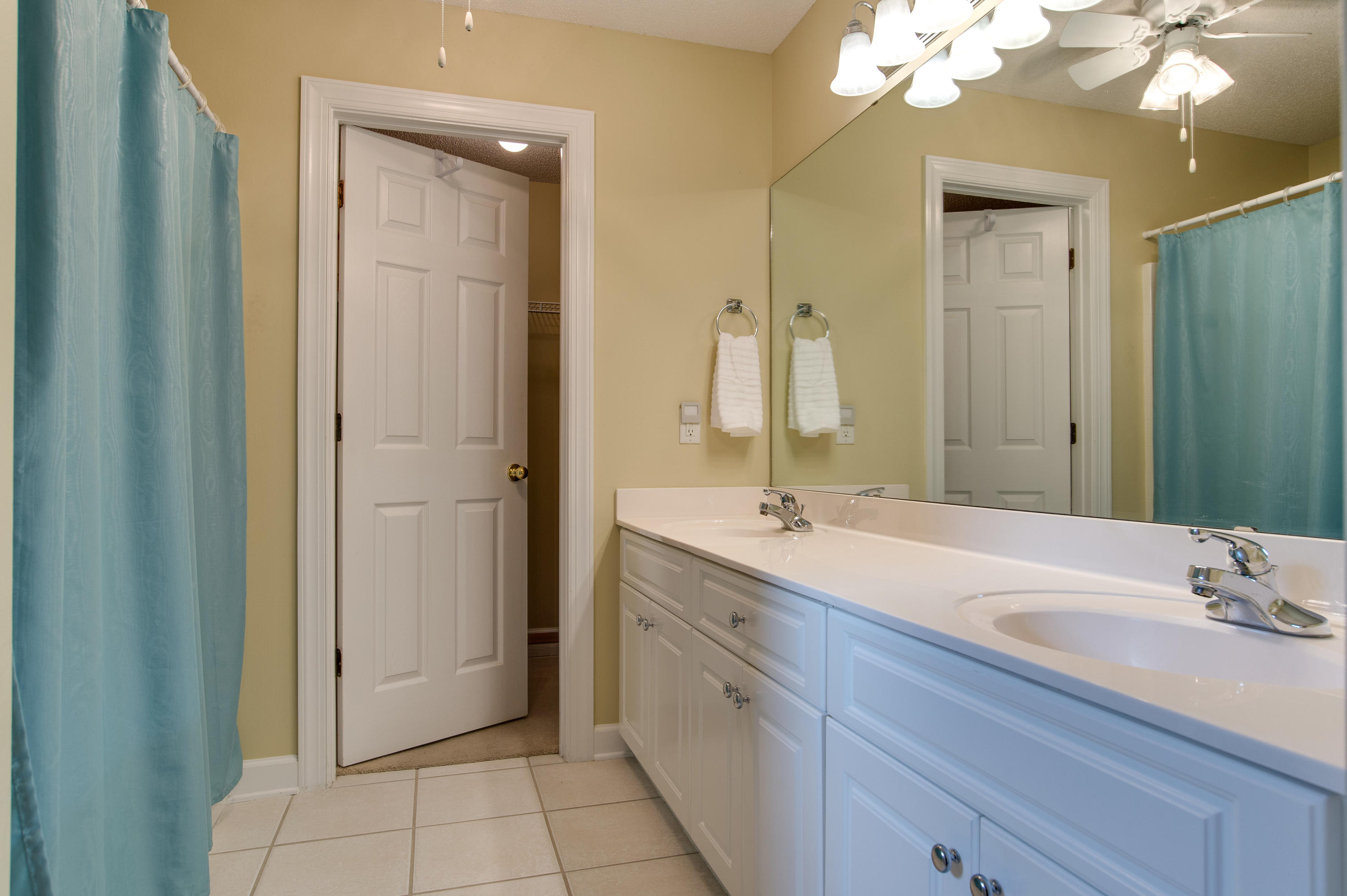 INDIAN LAKE - Residential