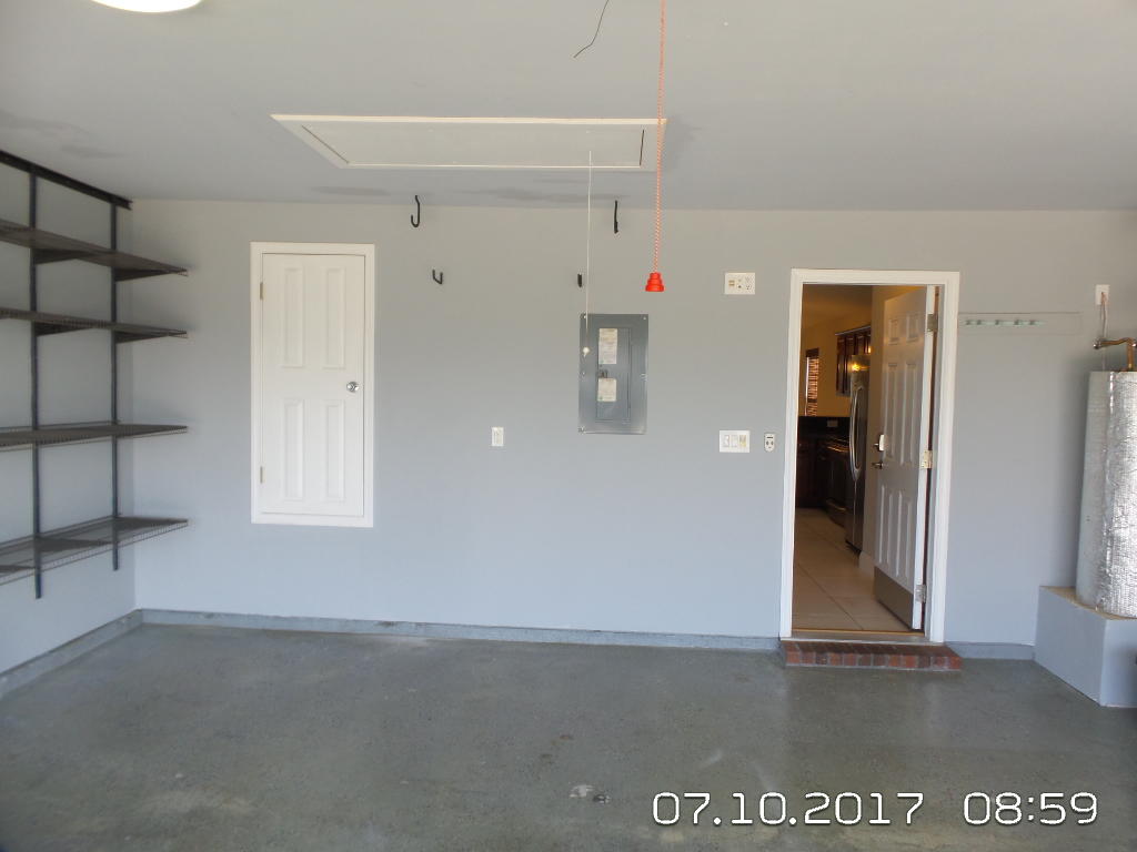 REDSTONE ESTATES - Residential Lease