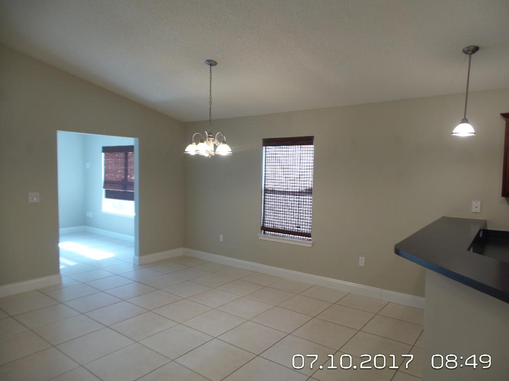 REDSTONE ESTATES - Residential Lease