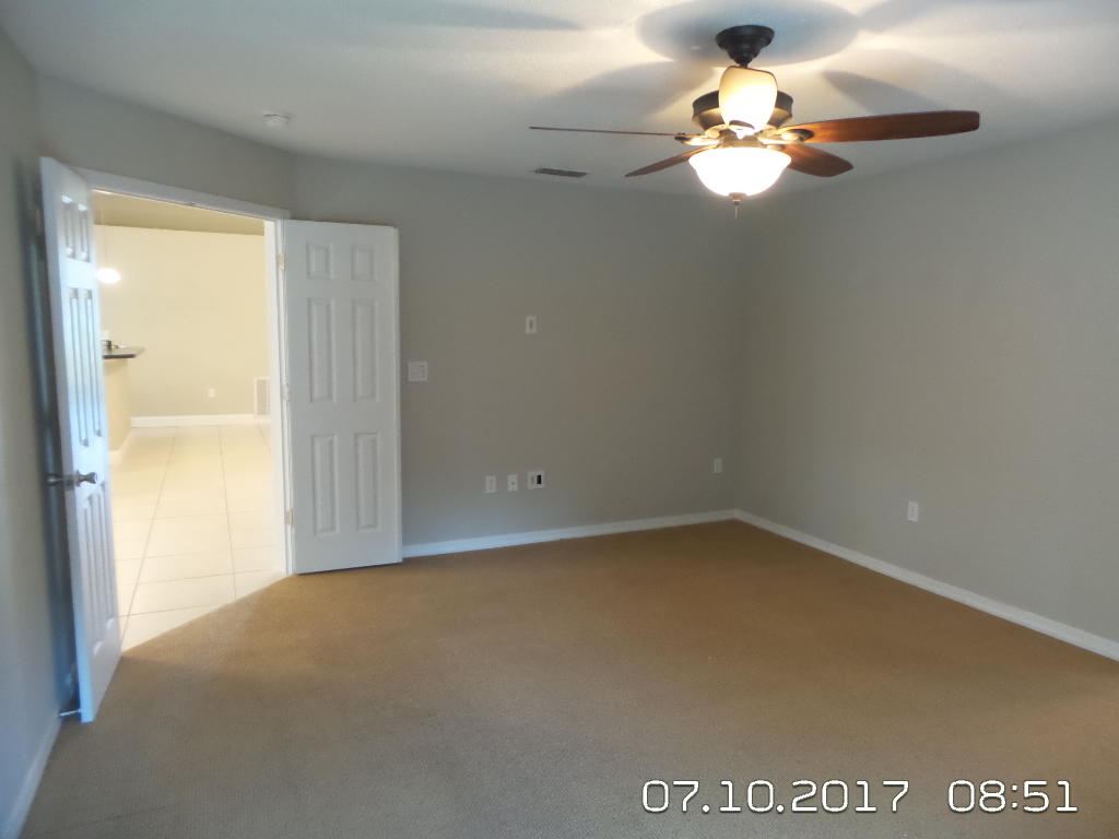 REDSTONE ESTATES - Residential Lease