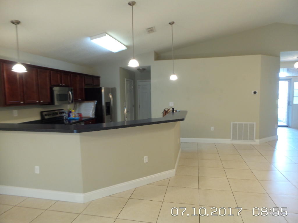 REDSTONE ESTATES - Residential Lease