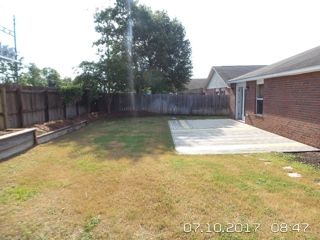 REDSTONE ESTATES - Residential Lease