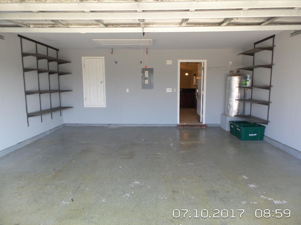 REDSTONE ESTATES - Residential Lease