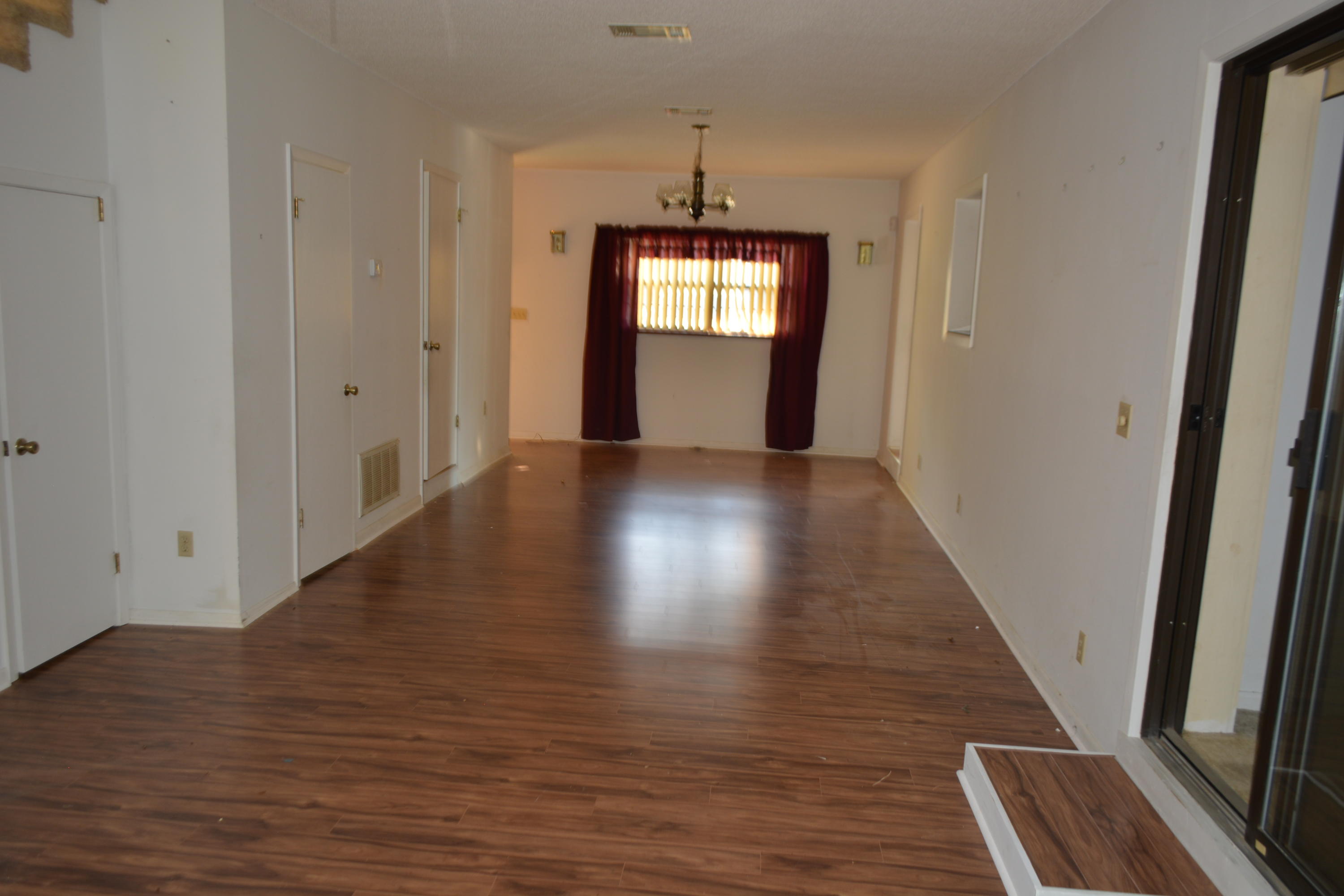 Garnier Beach - Residential