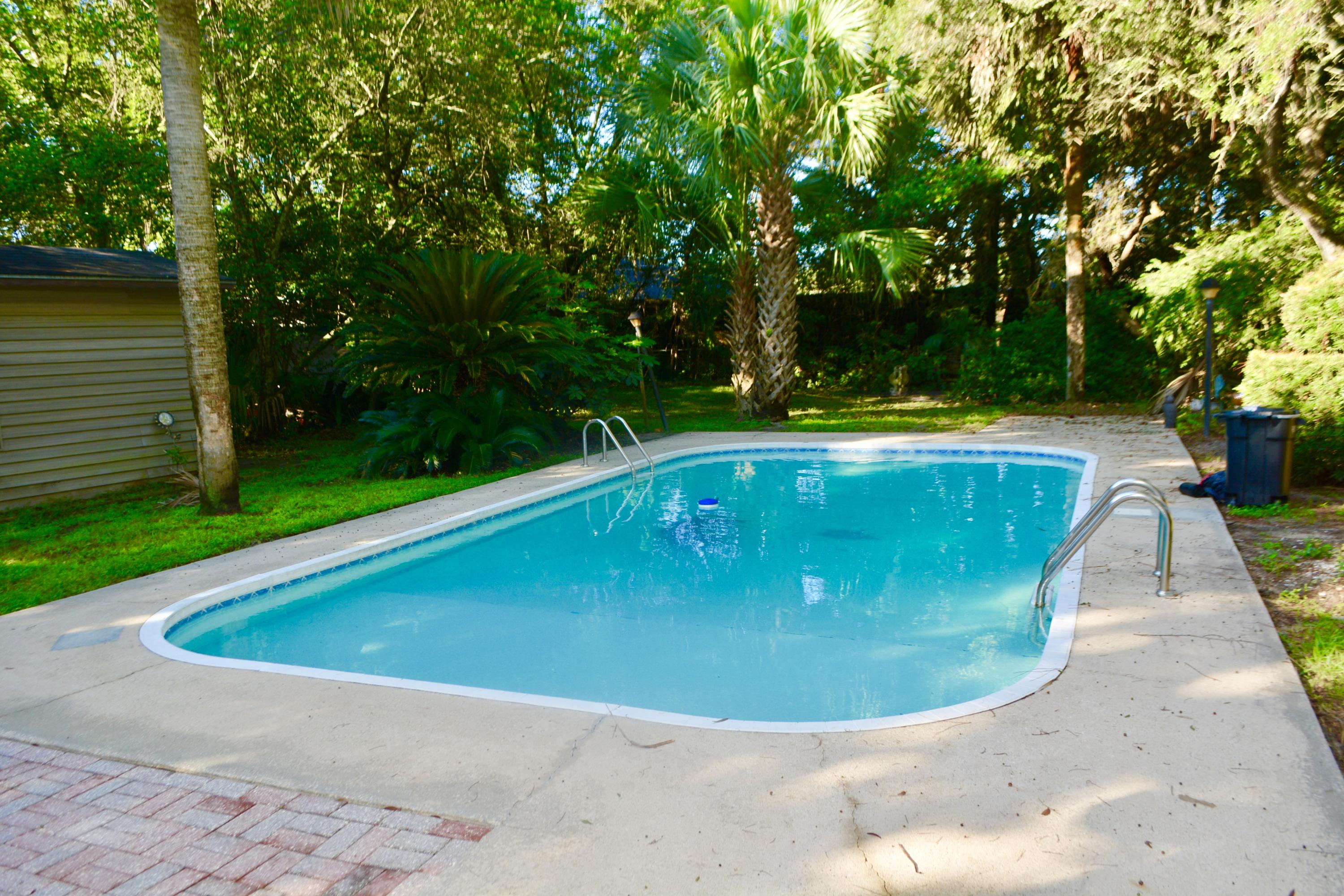 Garnier Beach - Residential