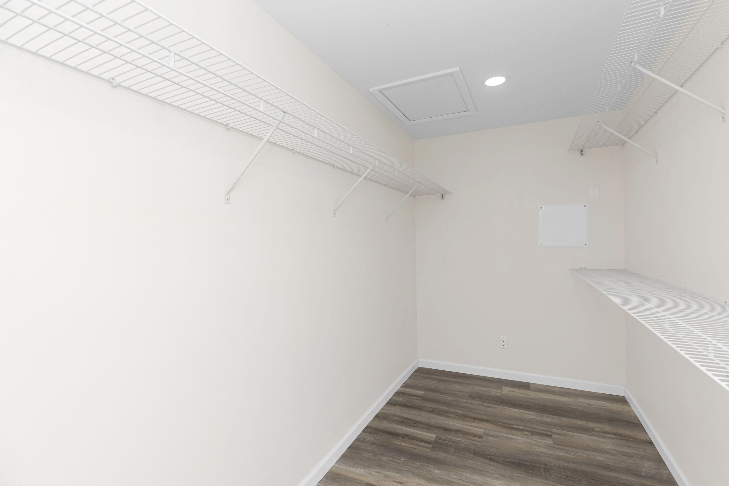 MORRIS ADDN TO CRESTVIEW - Residential