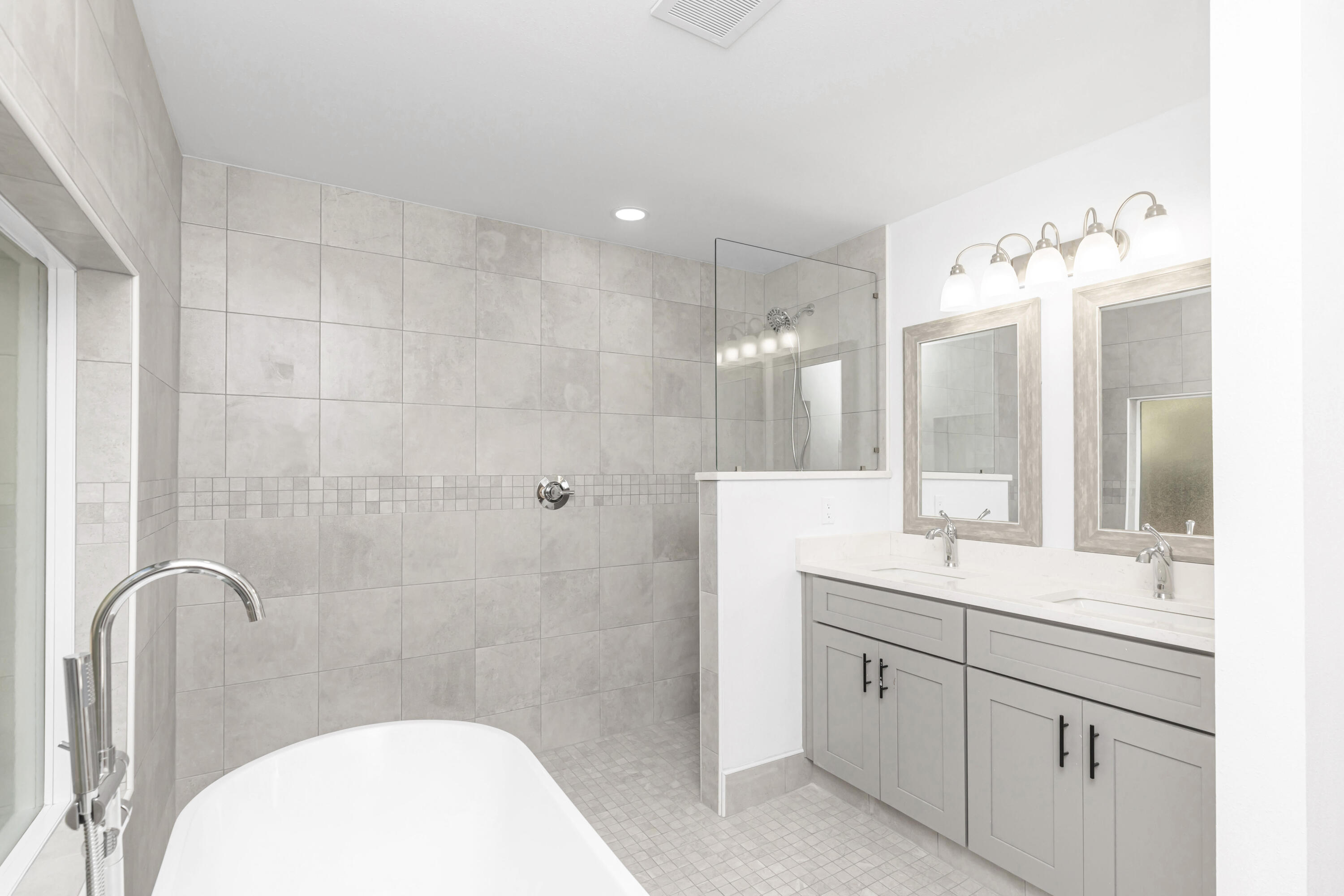 MORRIS ADDN TO CRESTVIEW - Residential