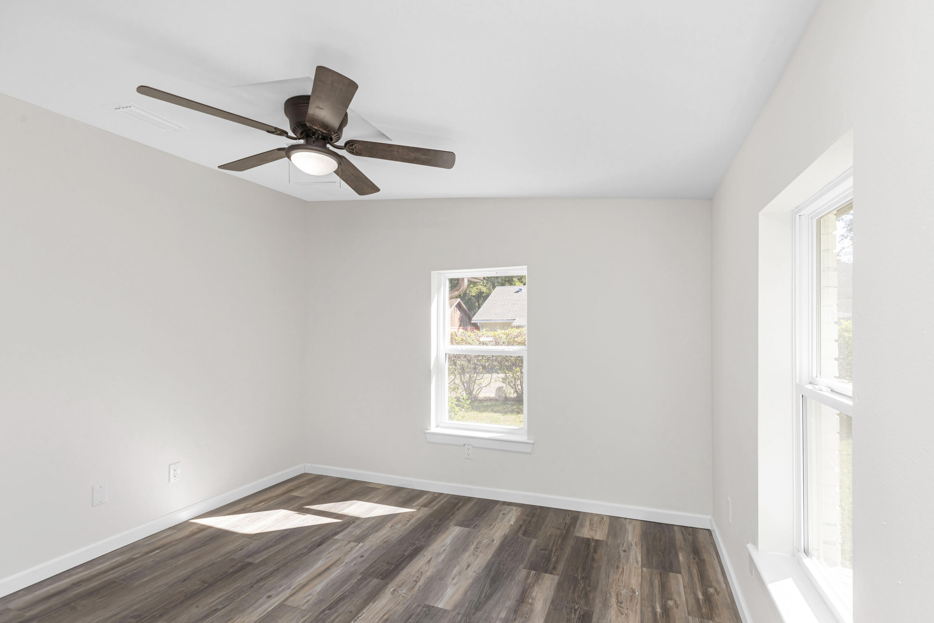 MORRIS ADDN TO CRESTVIEW - Residential