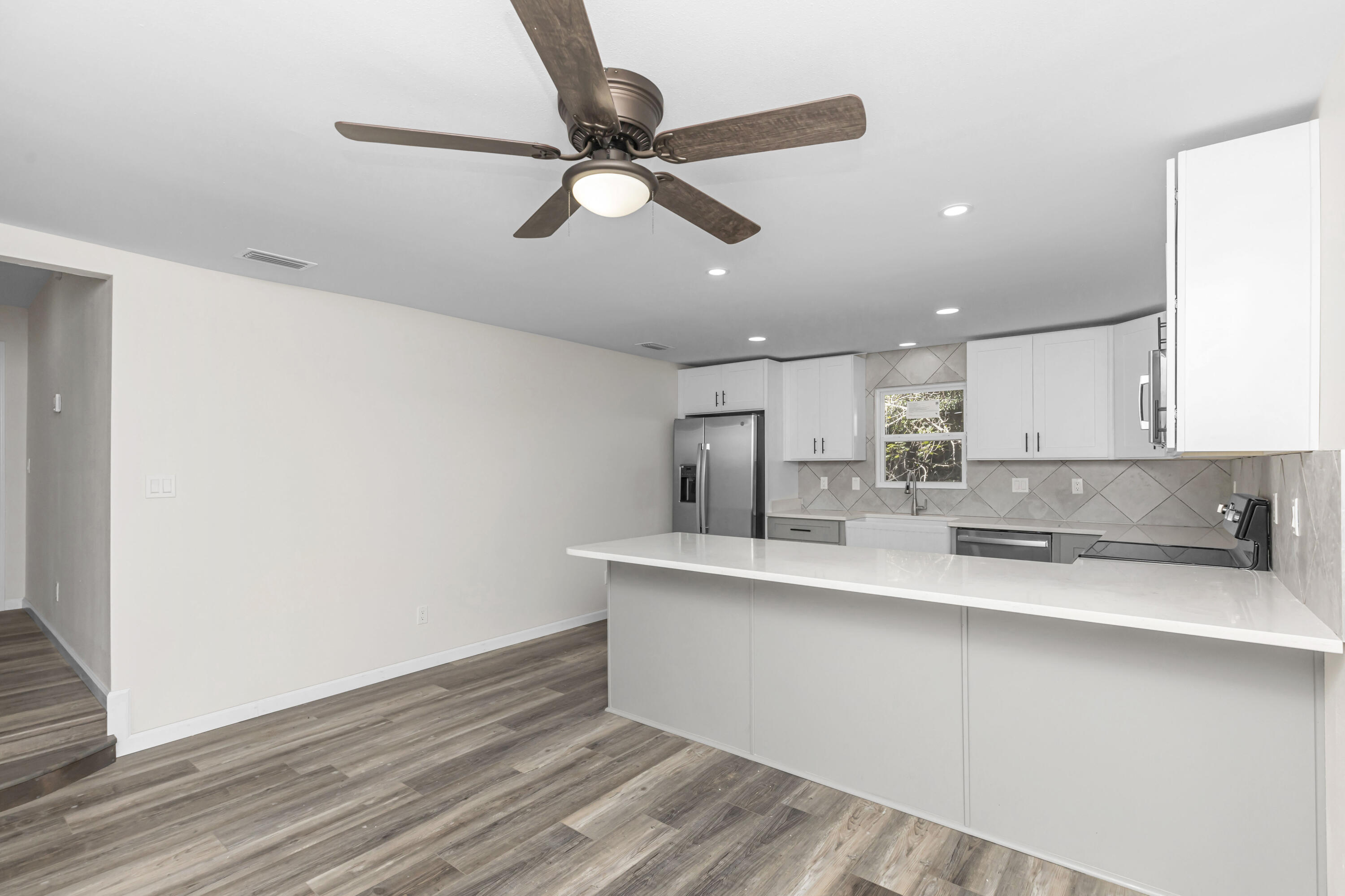 MORRIS ADDN TO CRESTVIEW - Residential