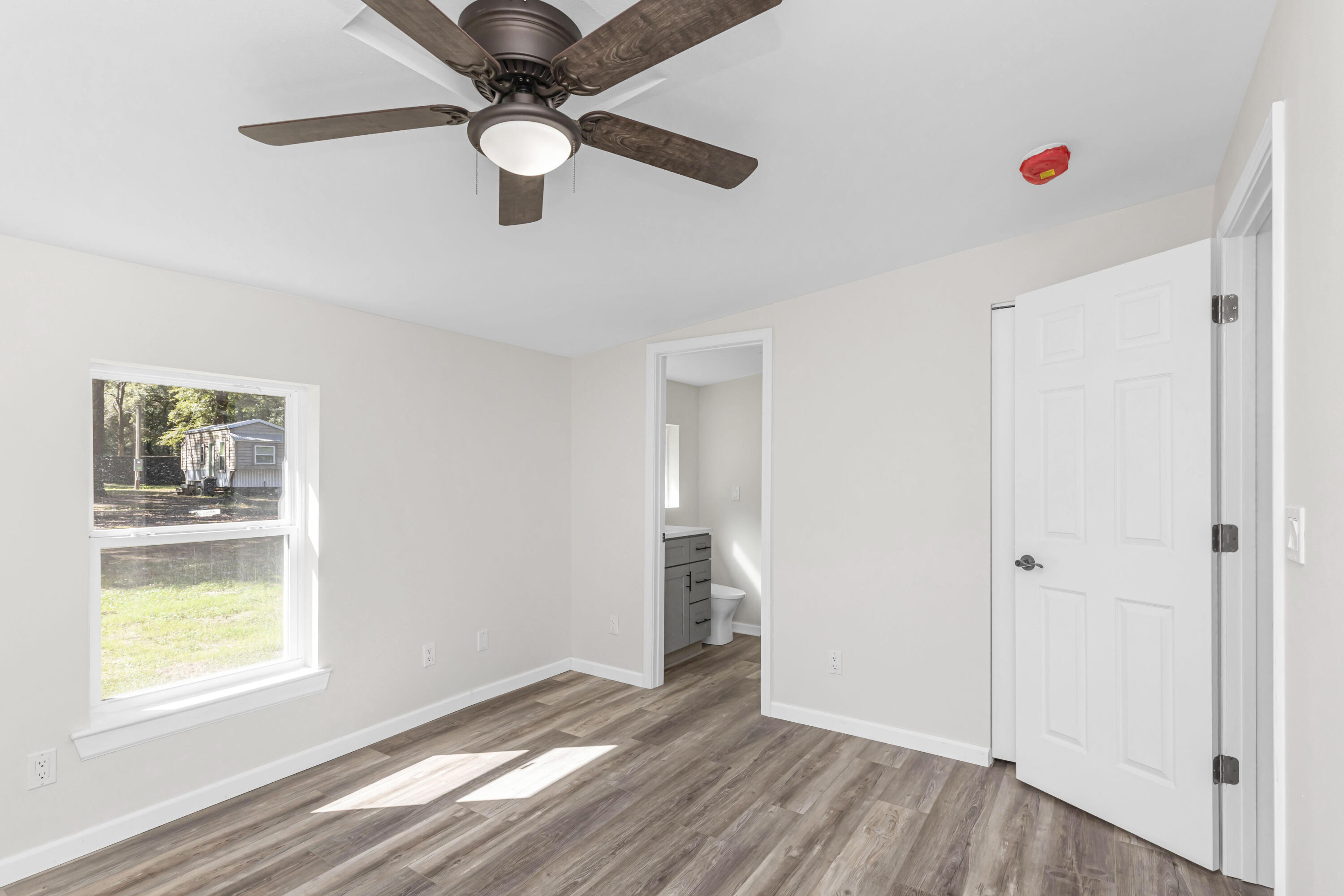 MORRIS ADDN TO CRESTVIEW - Residential