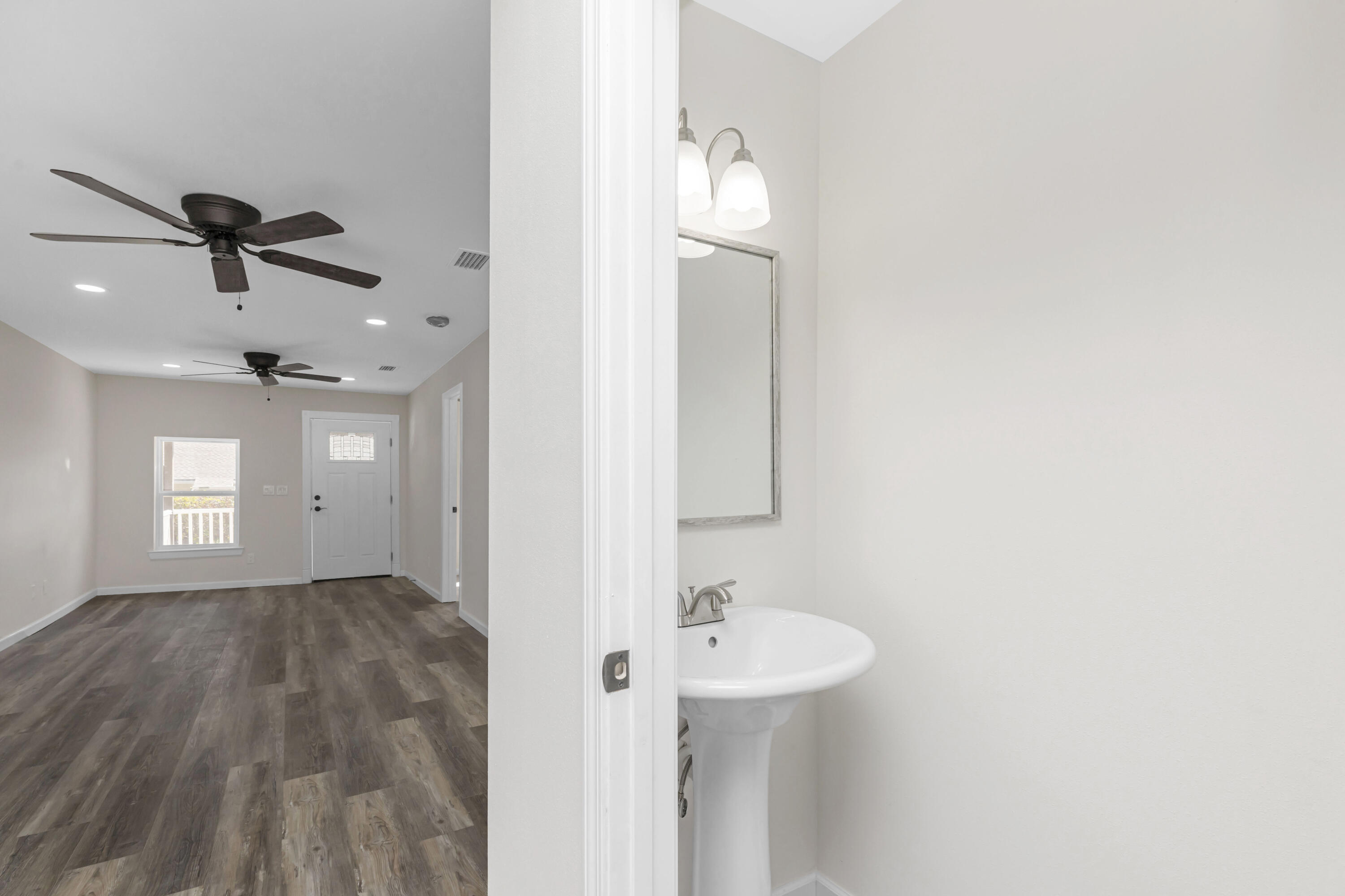 MORRIS ADDN TO CRESTVIEW - Residential