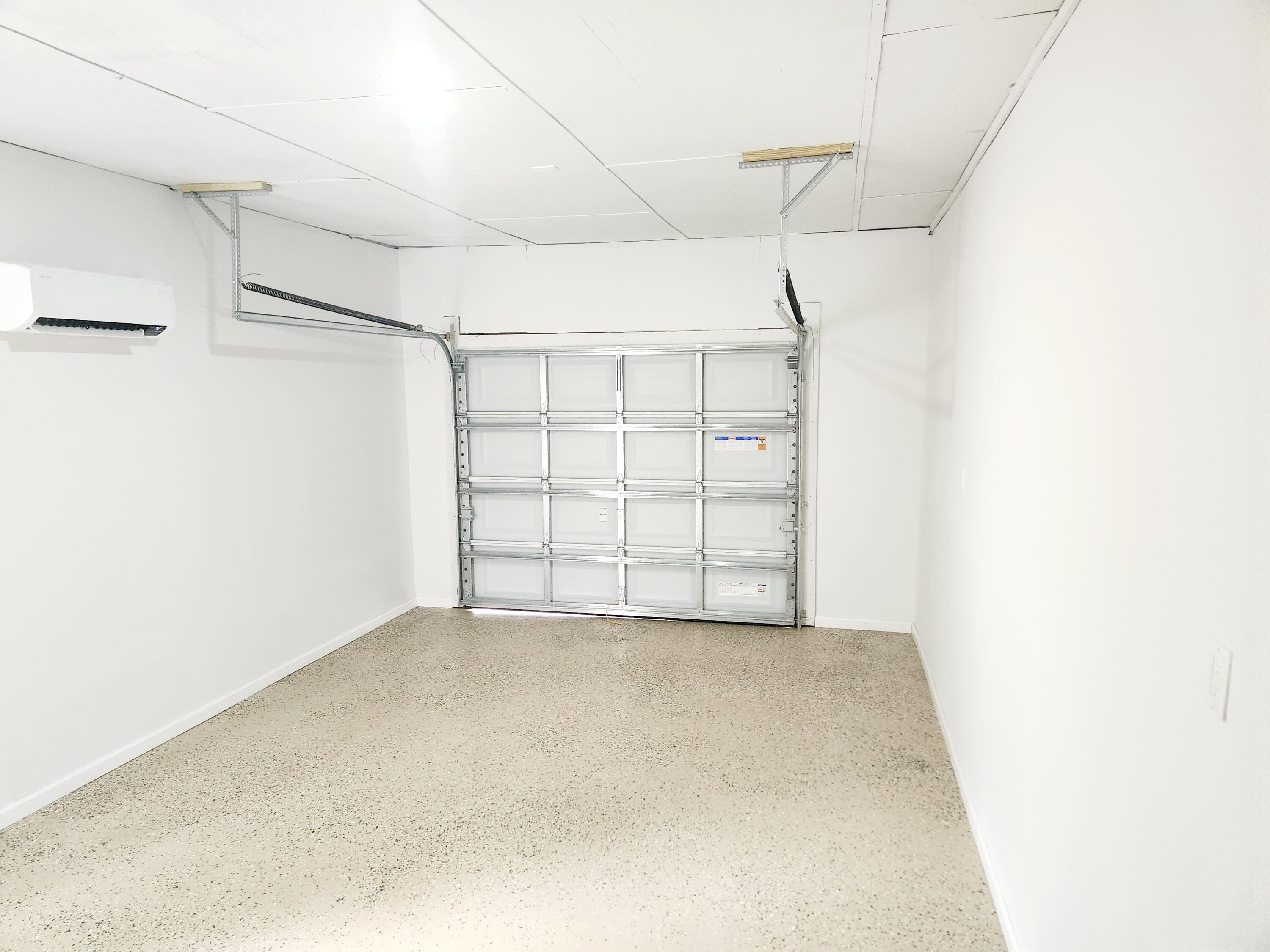 MORRIS ADDN TO CRESTVIEW - Residential