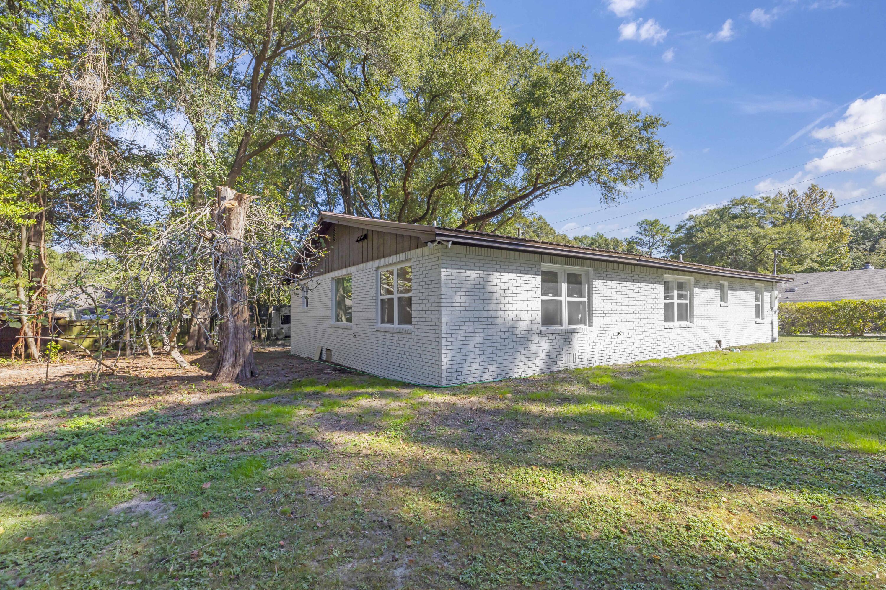 MORRIS ADDN TO CRESTVIEW - Residential