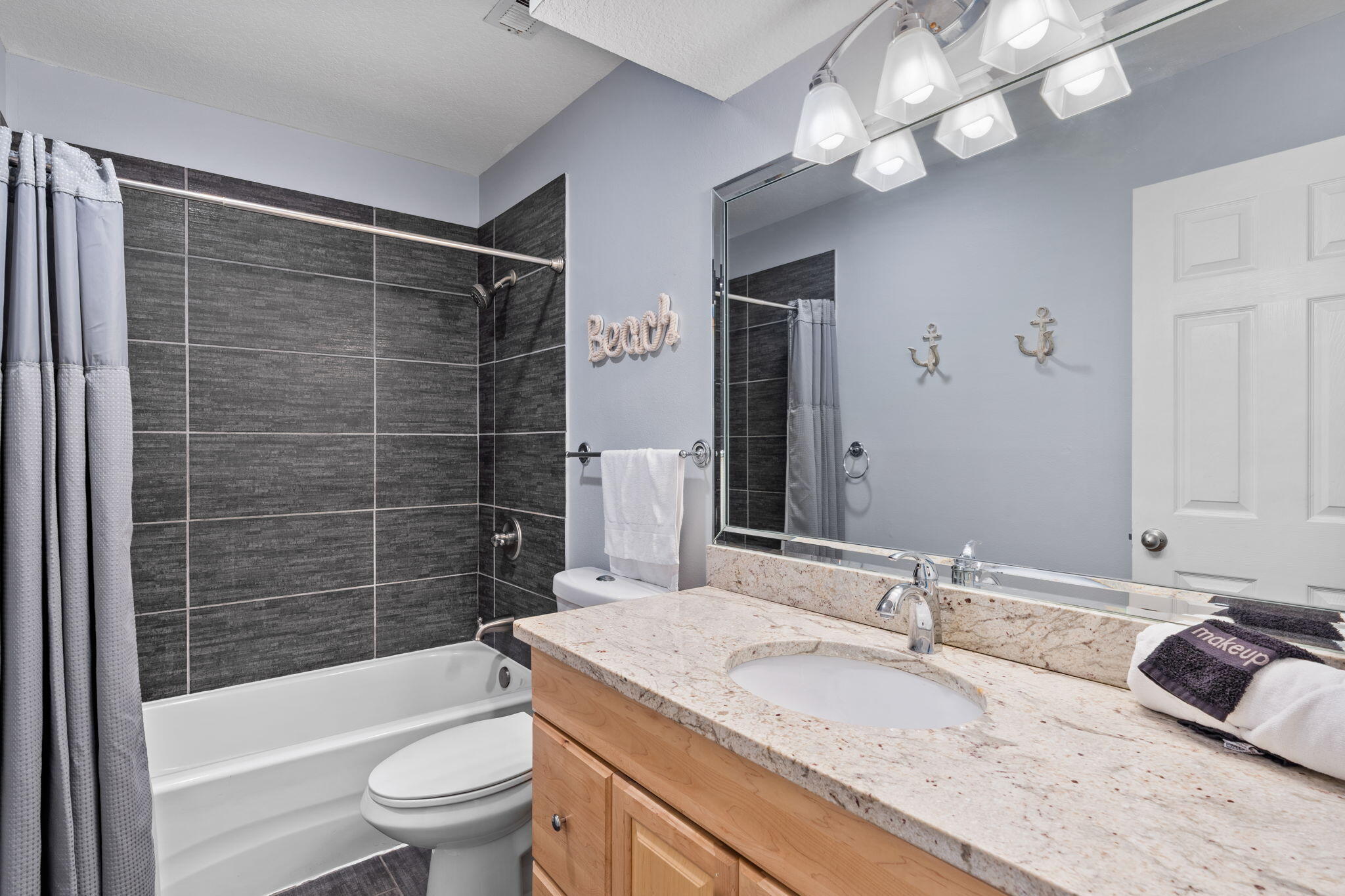 Harbour Pointe Condo - Residential