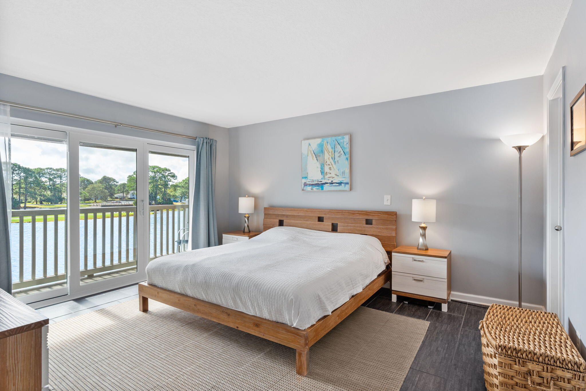 Harbour Pointe Condo - Residential