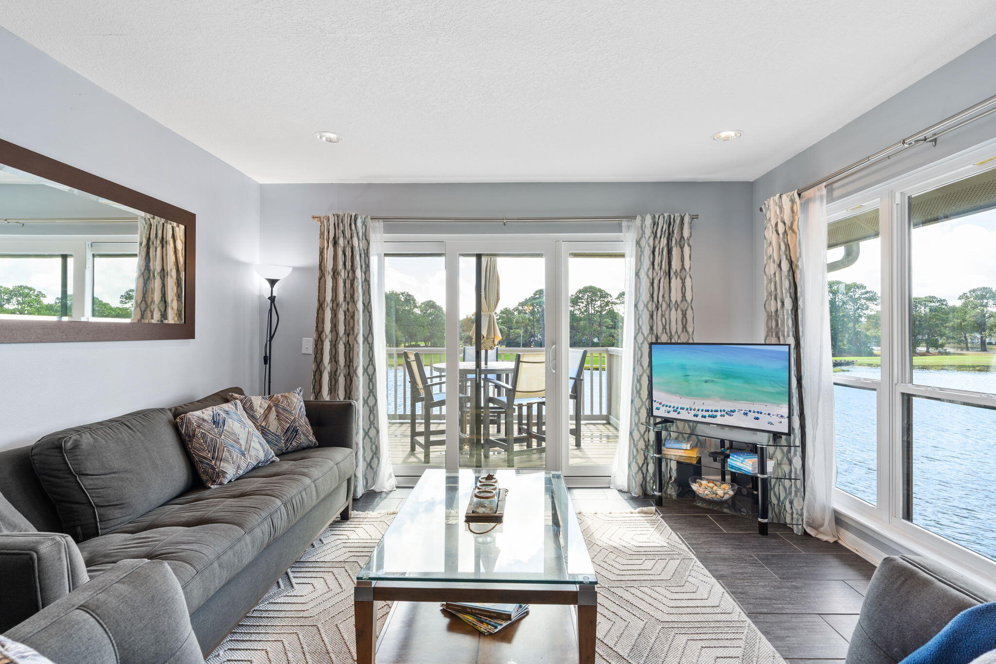 Harbour Pointe Condo - Residential