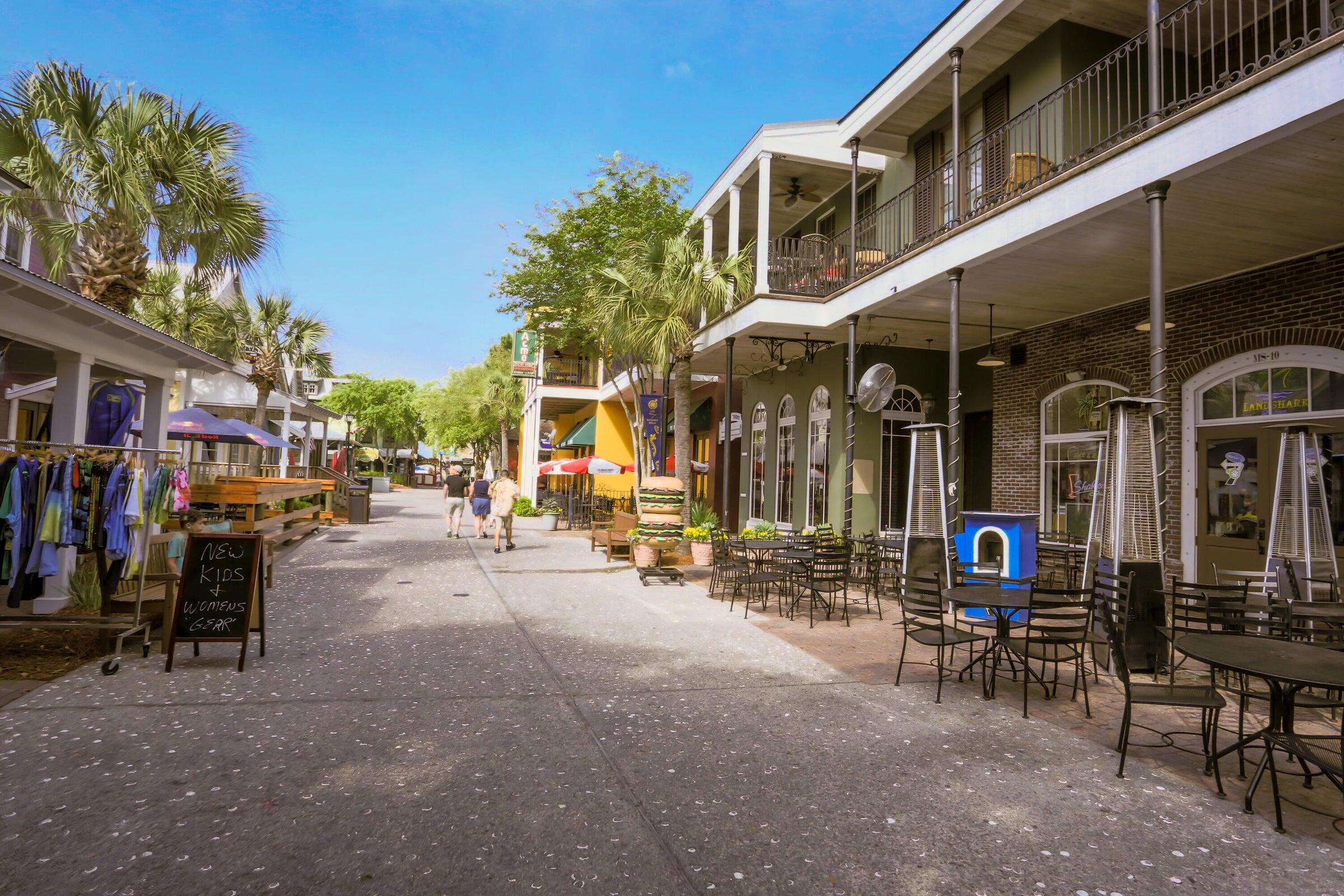 Harbour Pointe Condo - Residential