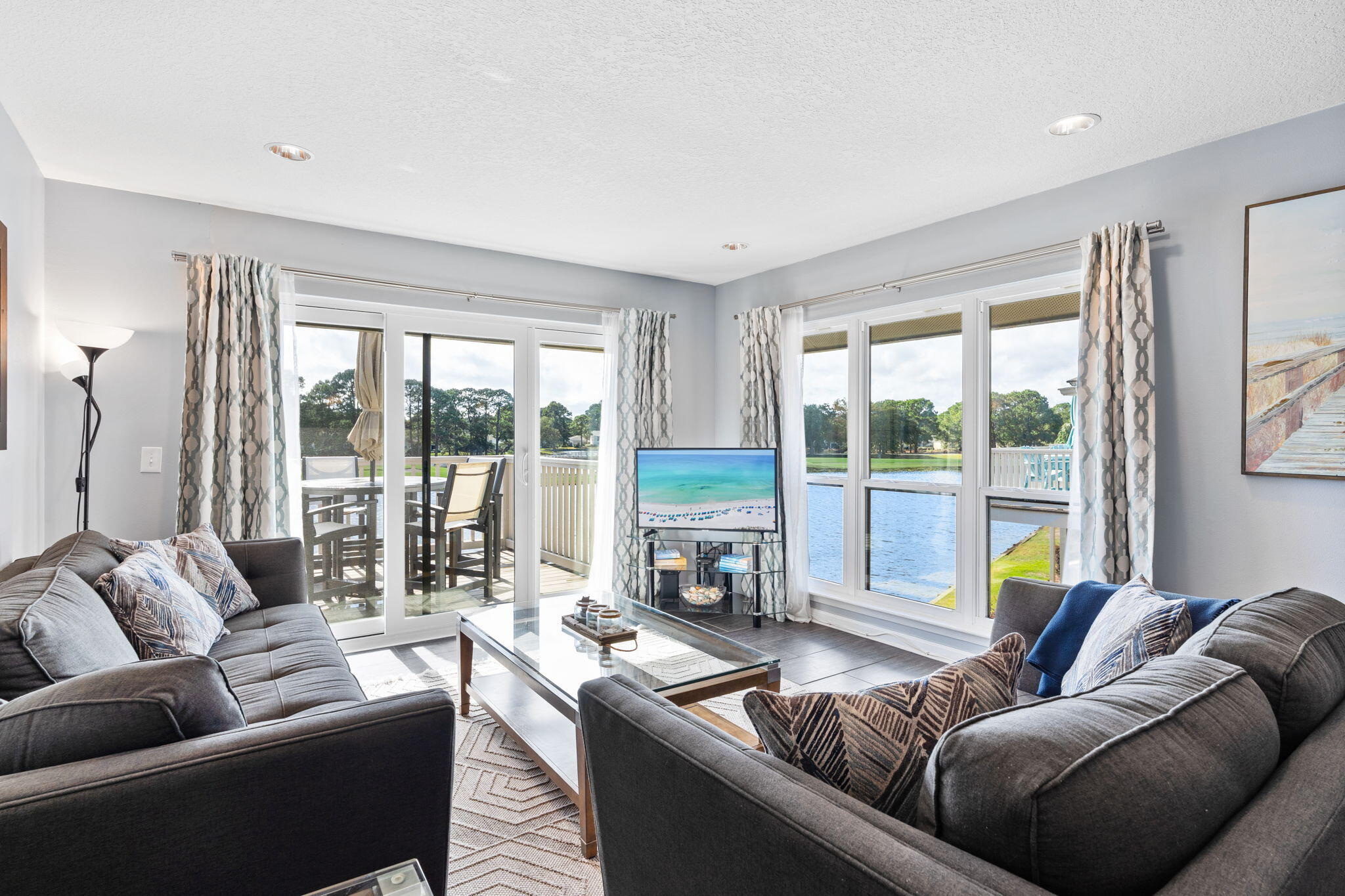 Harbour Pointe Condo - Residential