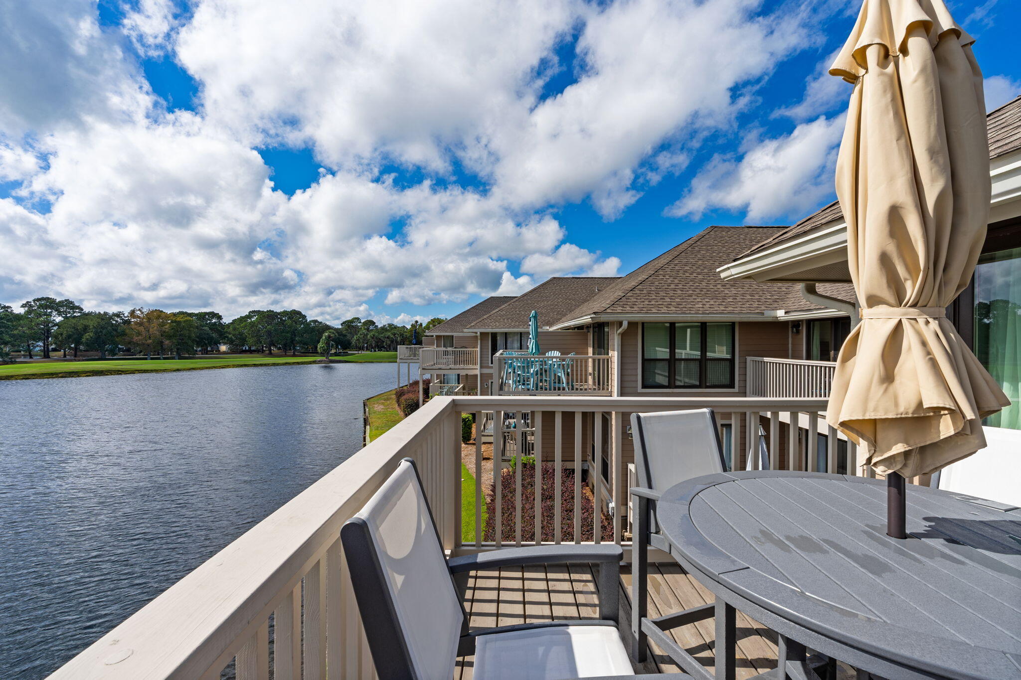 Harbour Pointe Condo - Residential