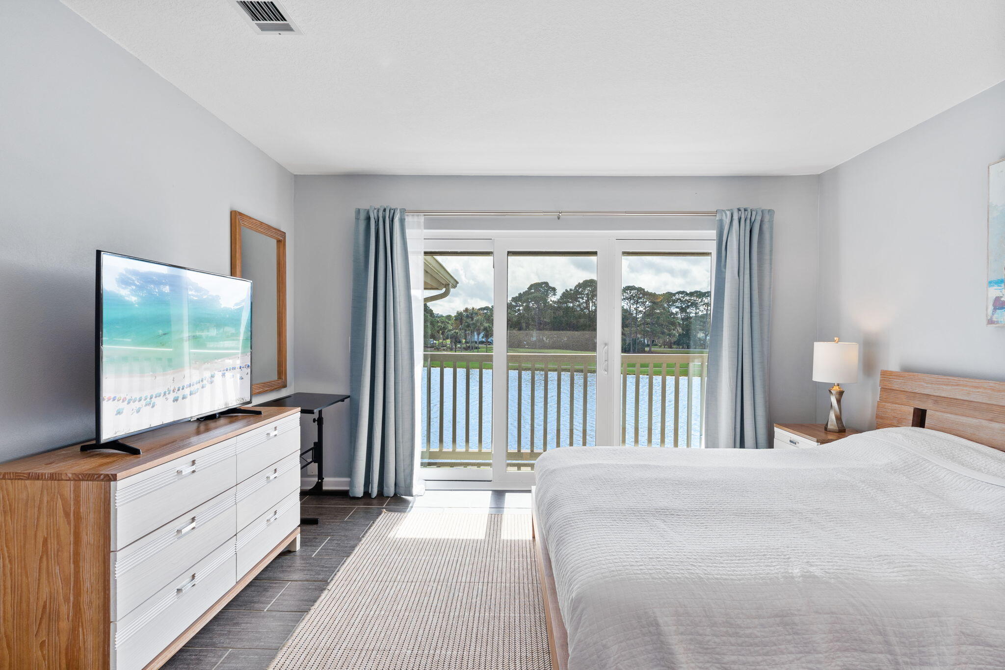 Harbour Pointe Condo - Residential