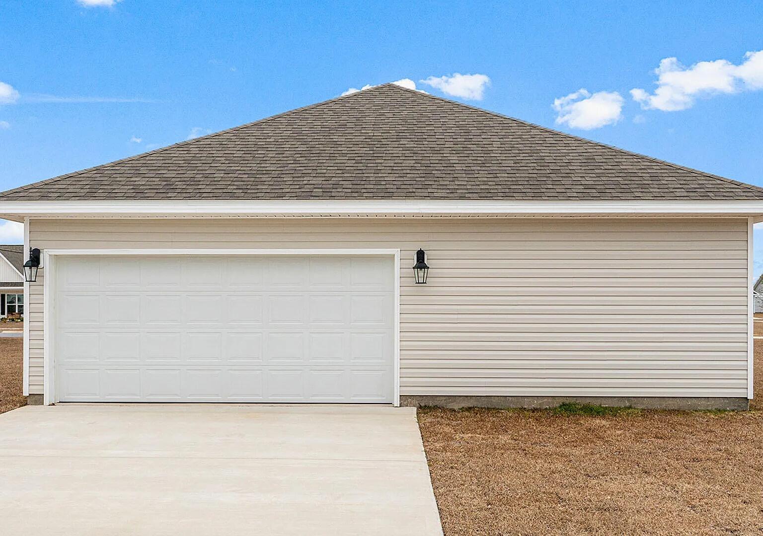 Owl's Head East - Residential Lease