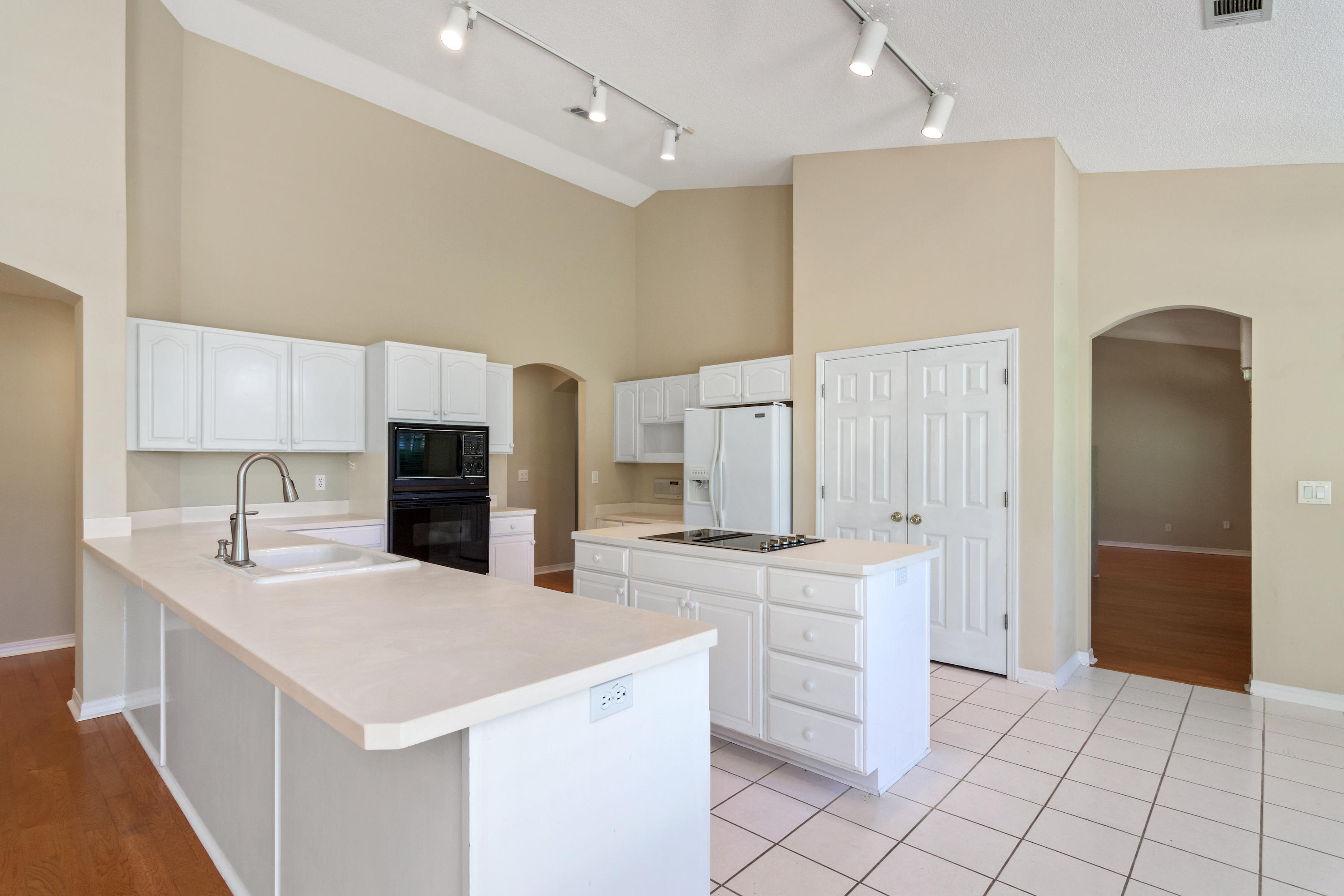 SOUTHWIND PH 4 - Residential