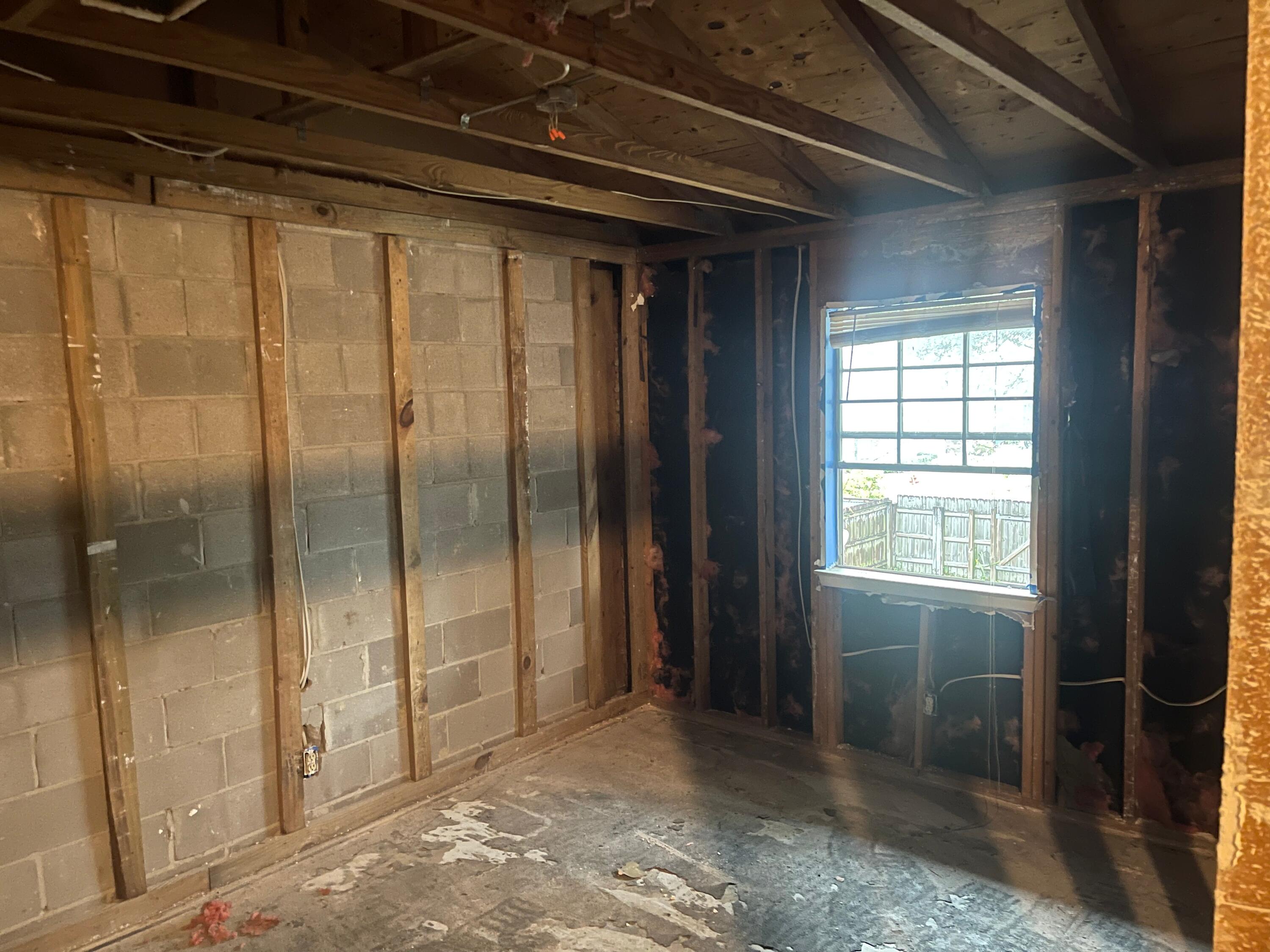 VALENCIA ARMS - Residential