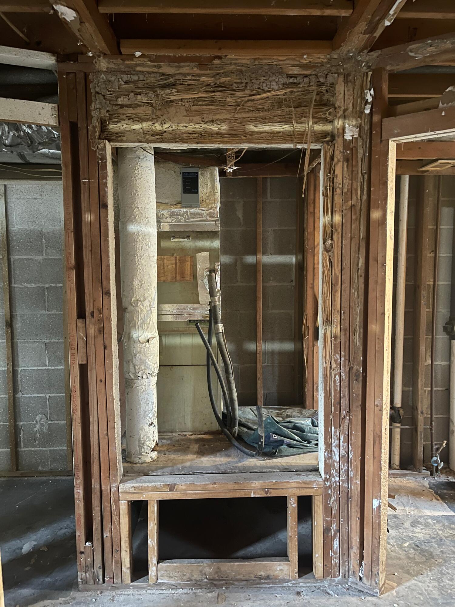 VALENCIA ARMS - Residential