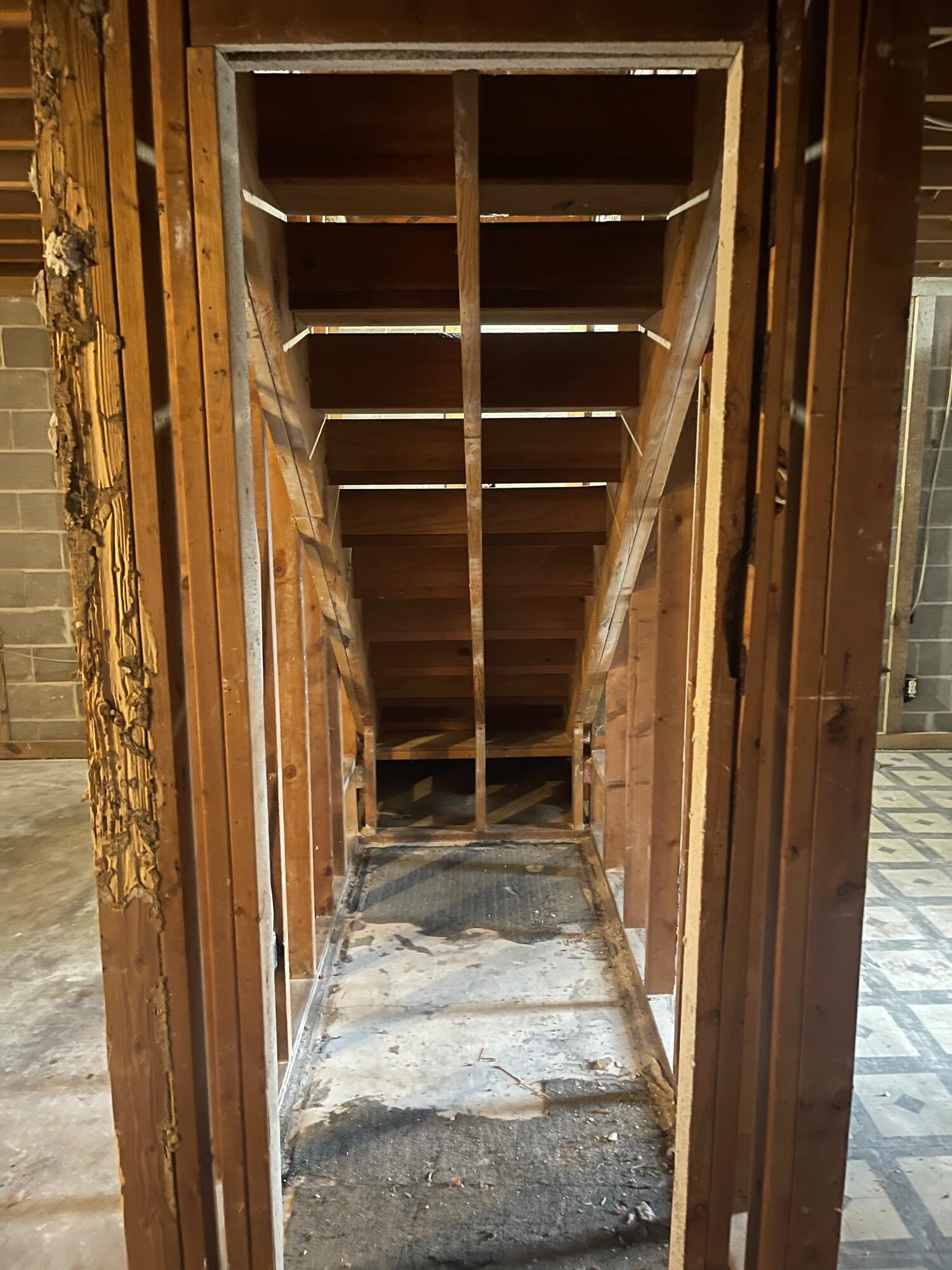 VALENCIA ARMS - Residential