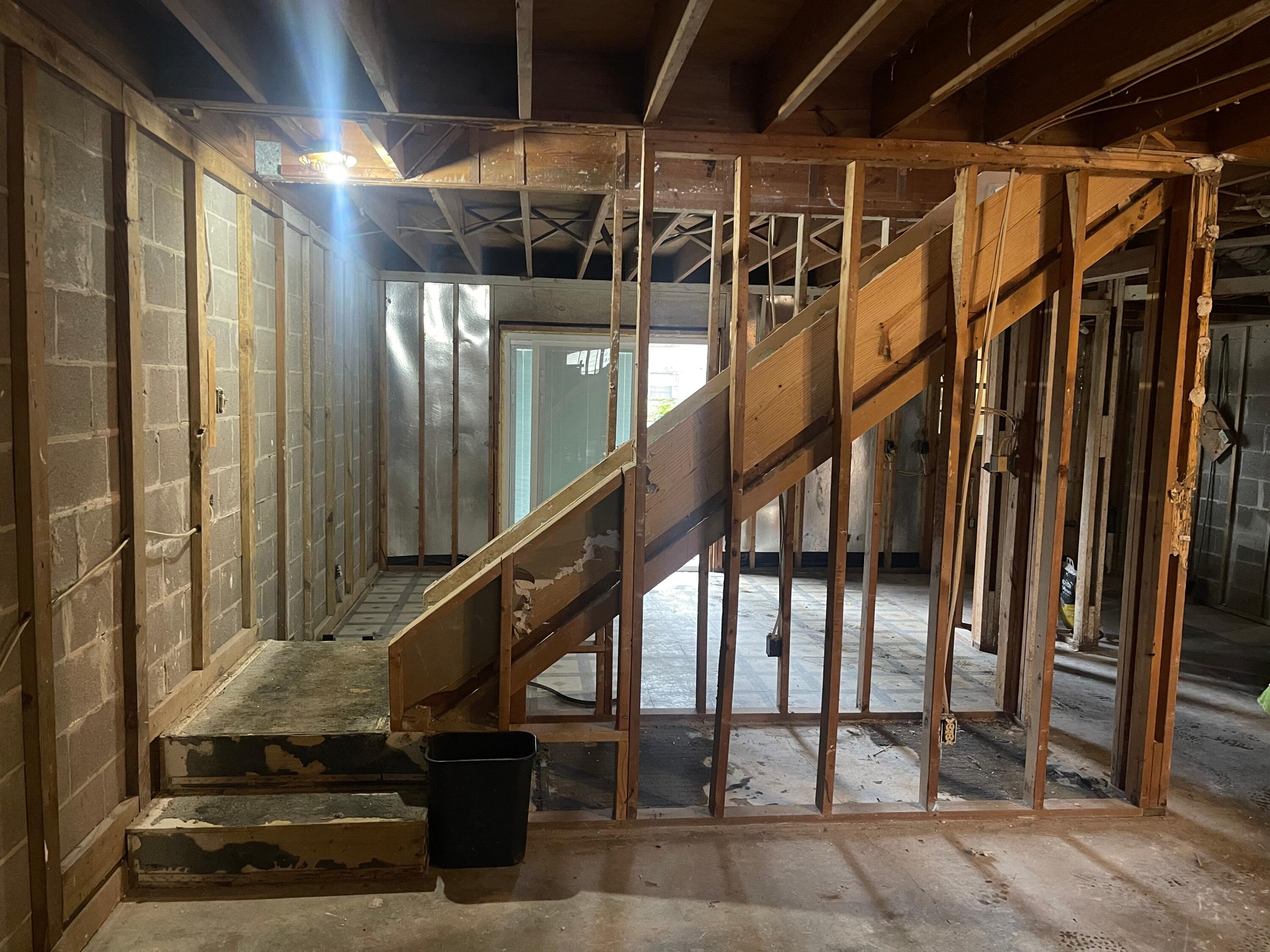 VALENCIA ARMS - Residential