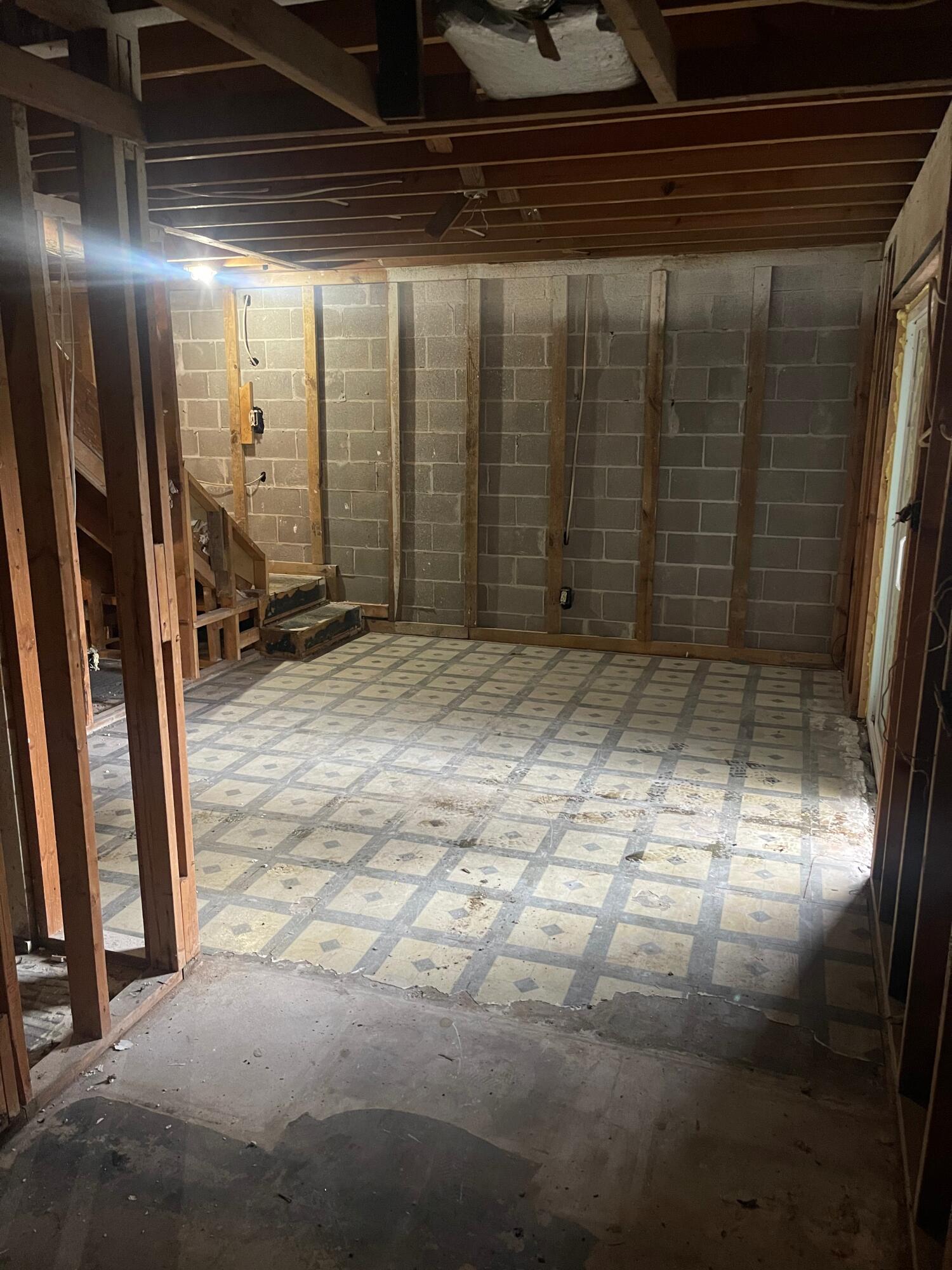 VALENCIA ARMS - Residential