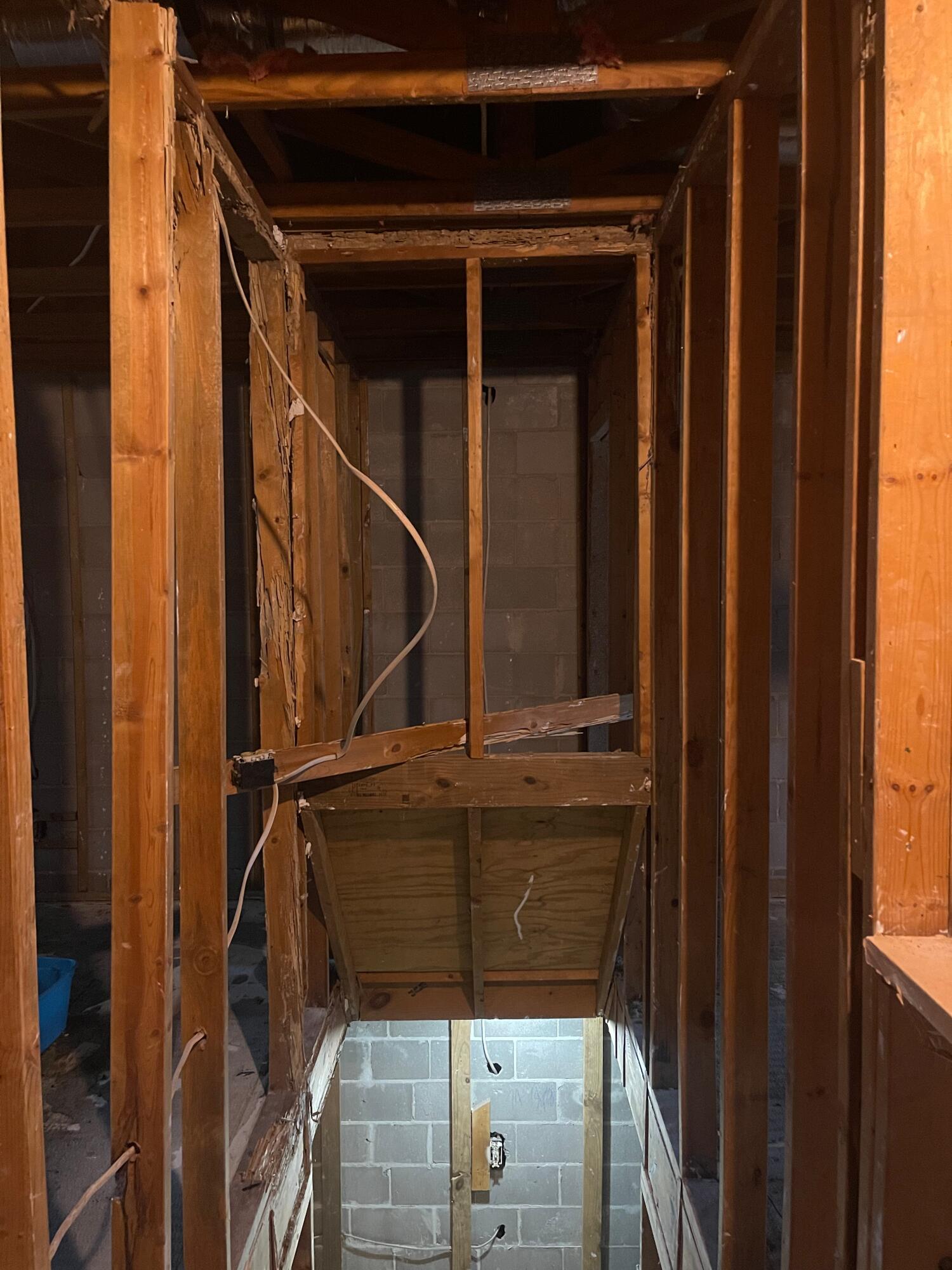 VALENCIA ARMS - Residential