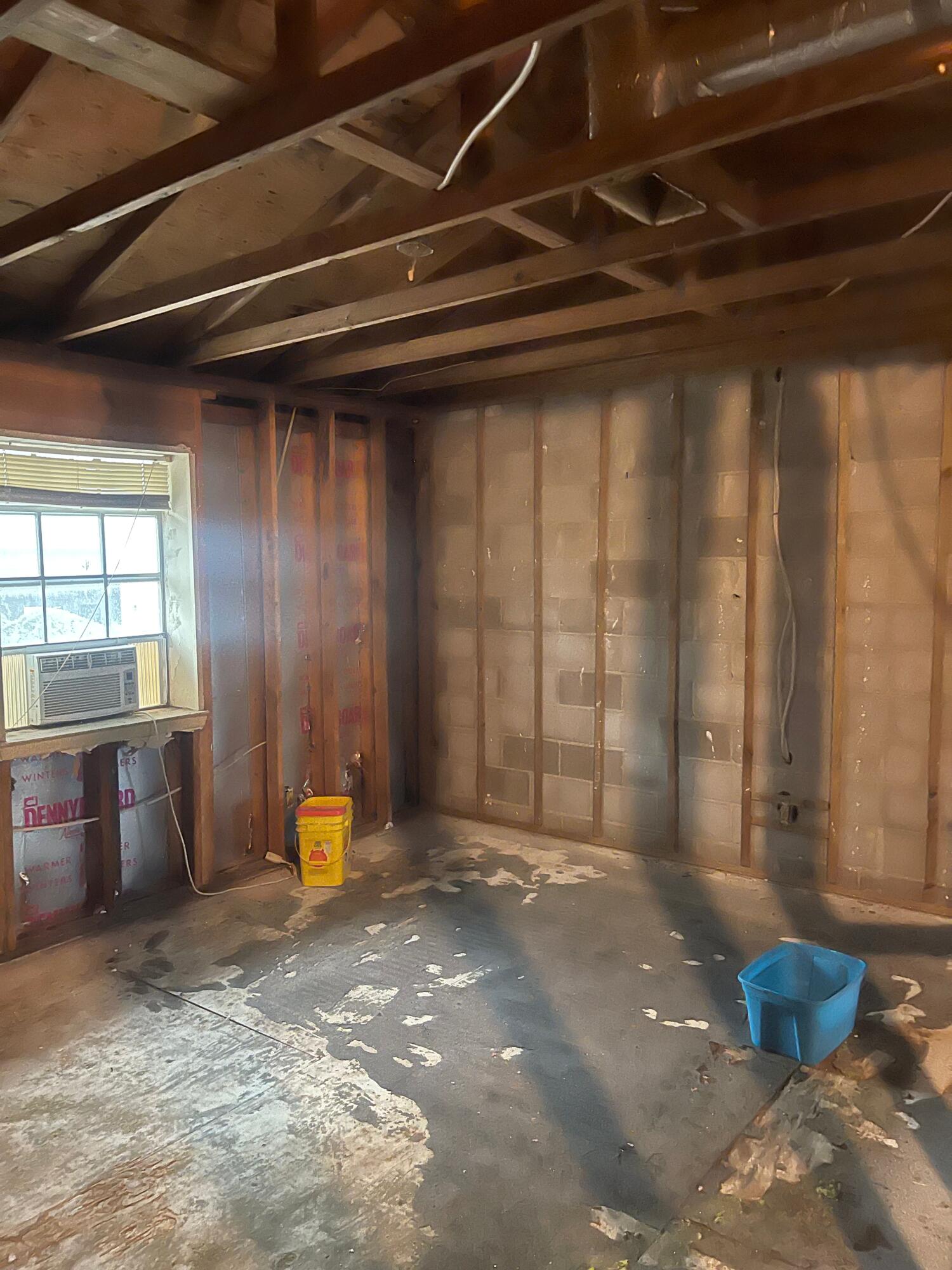 VALENCIA ARMS - Residential