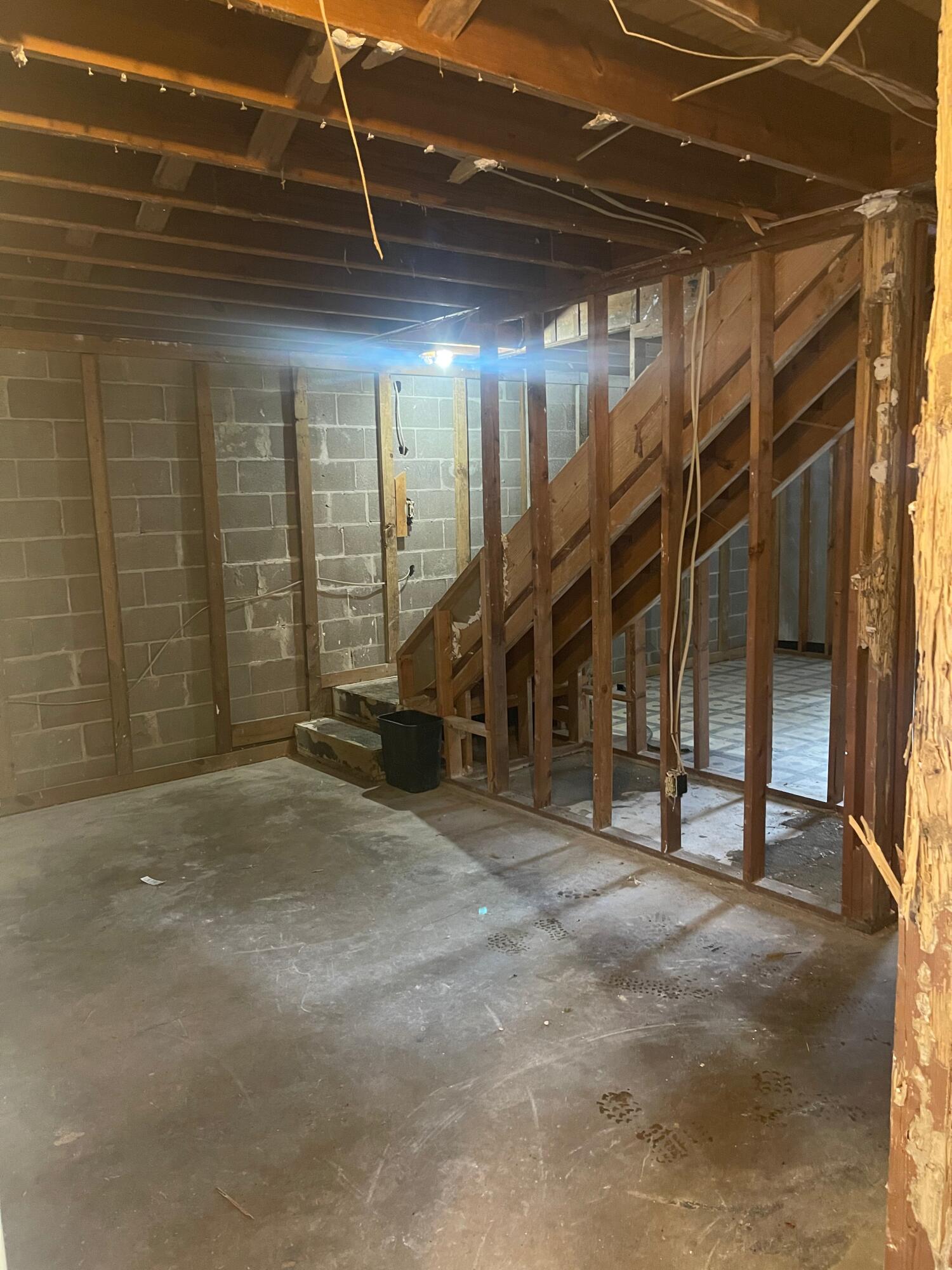 VALENCIA ARMS - Residential