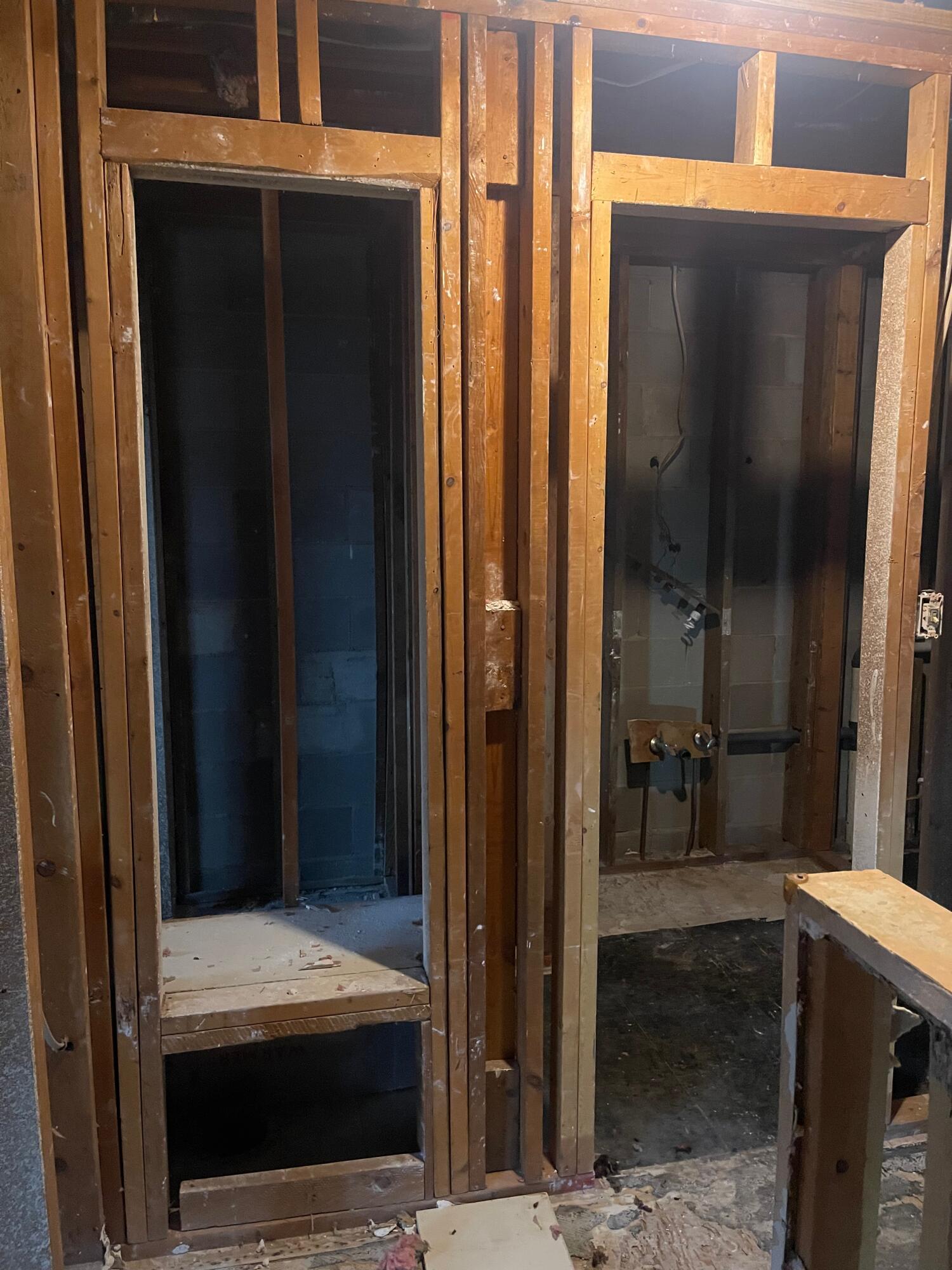 VALENCIA ARMS - Residential