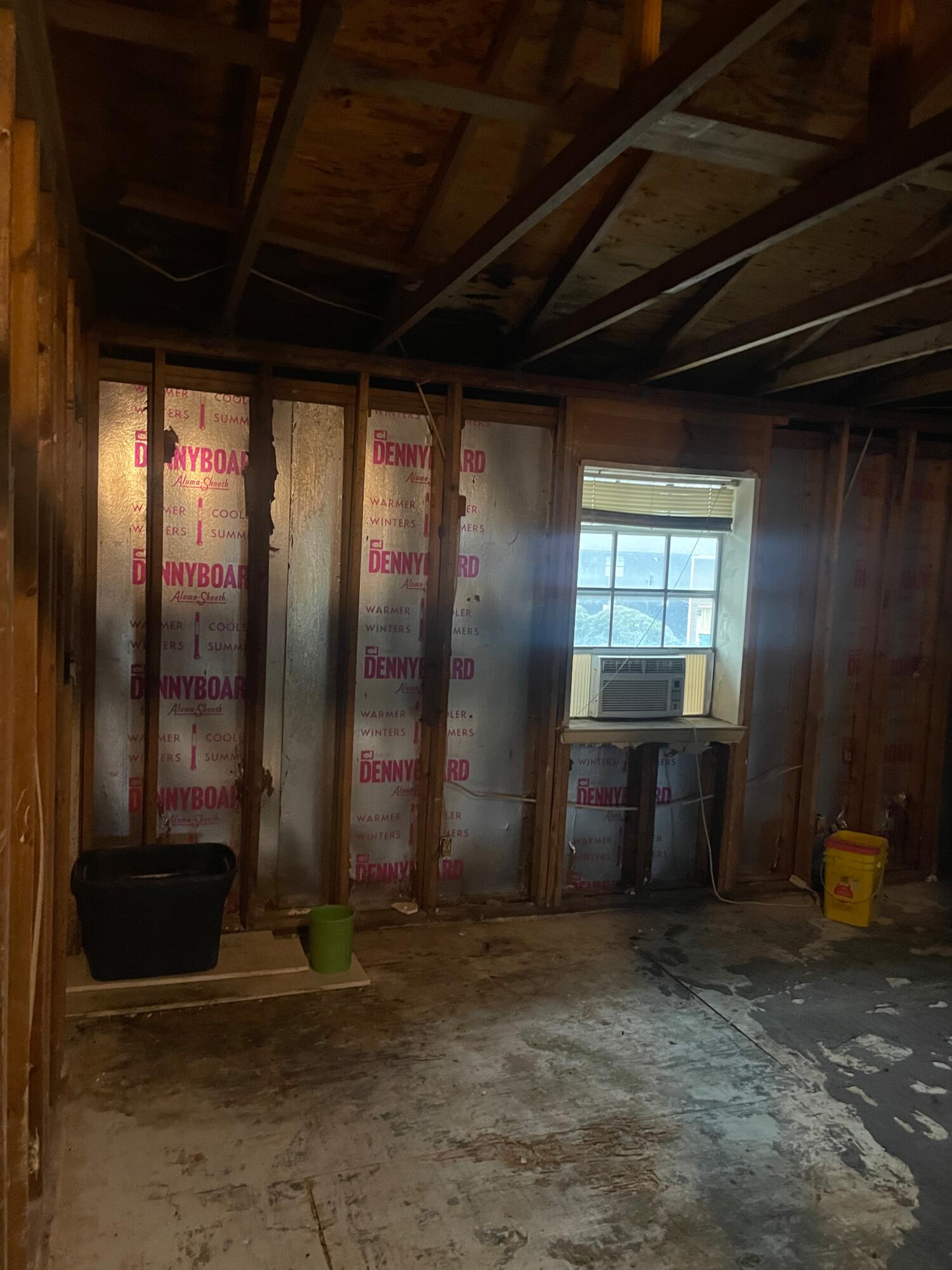 VALENCIA ARMS - Residential