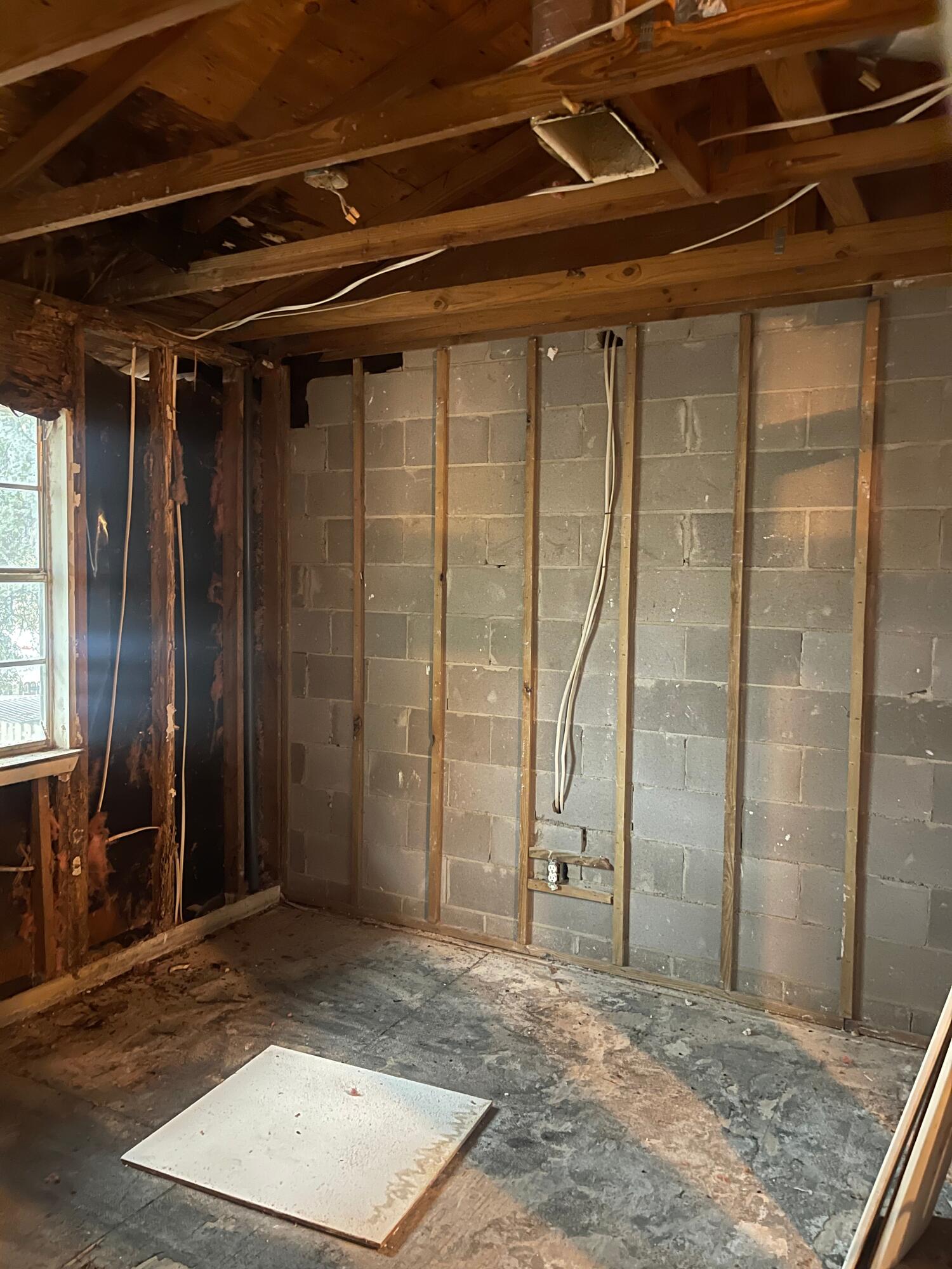 VALENCIA ARMS - Residential