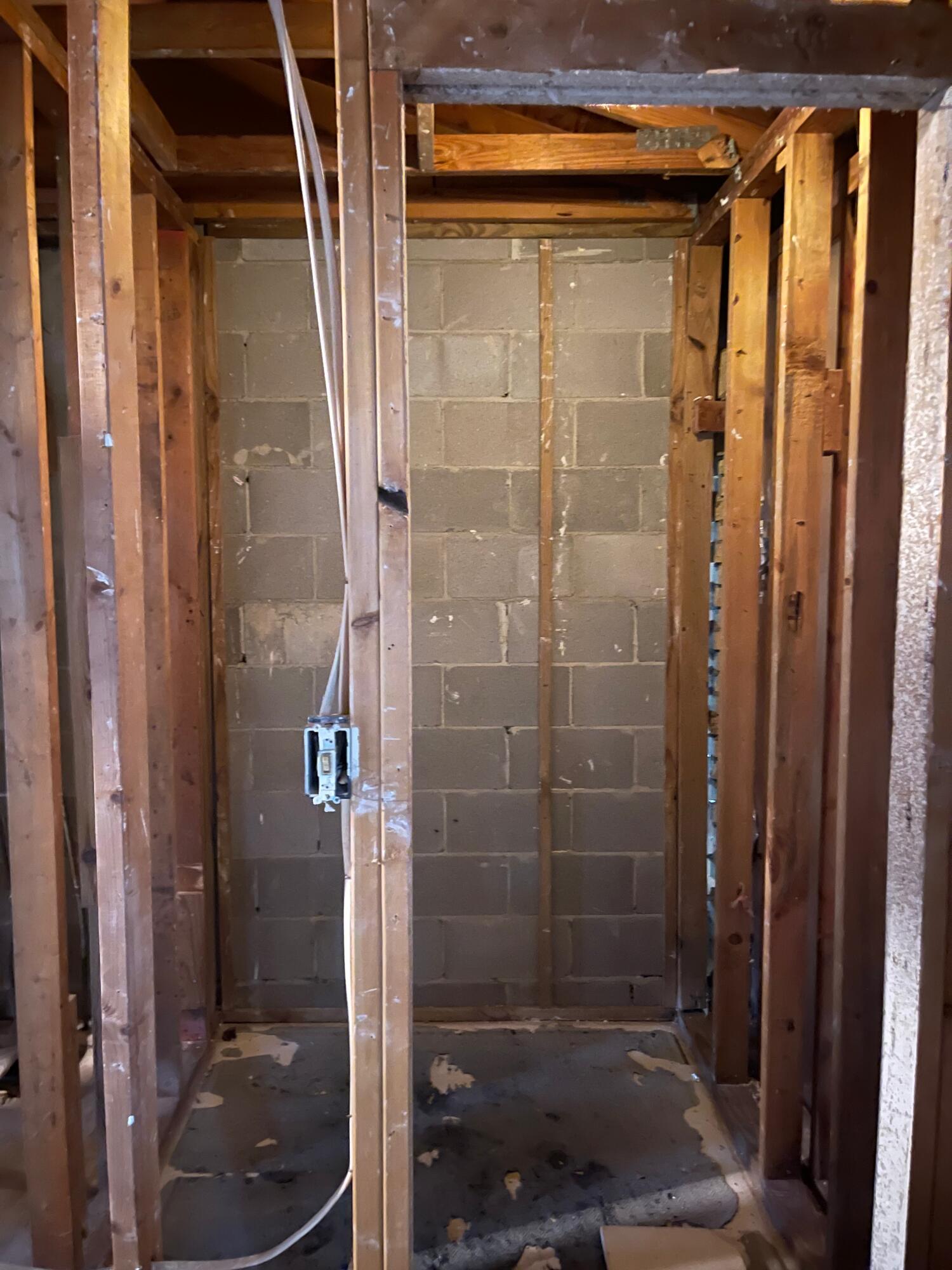 VALENCIA ARMS - Residential