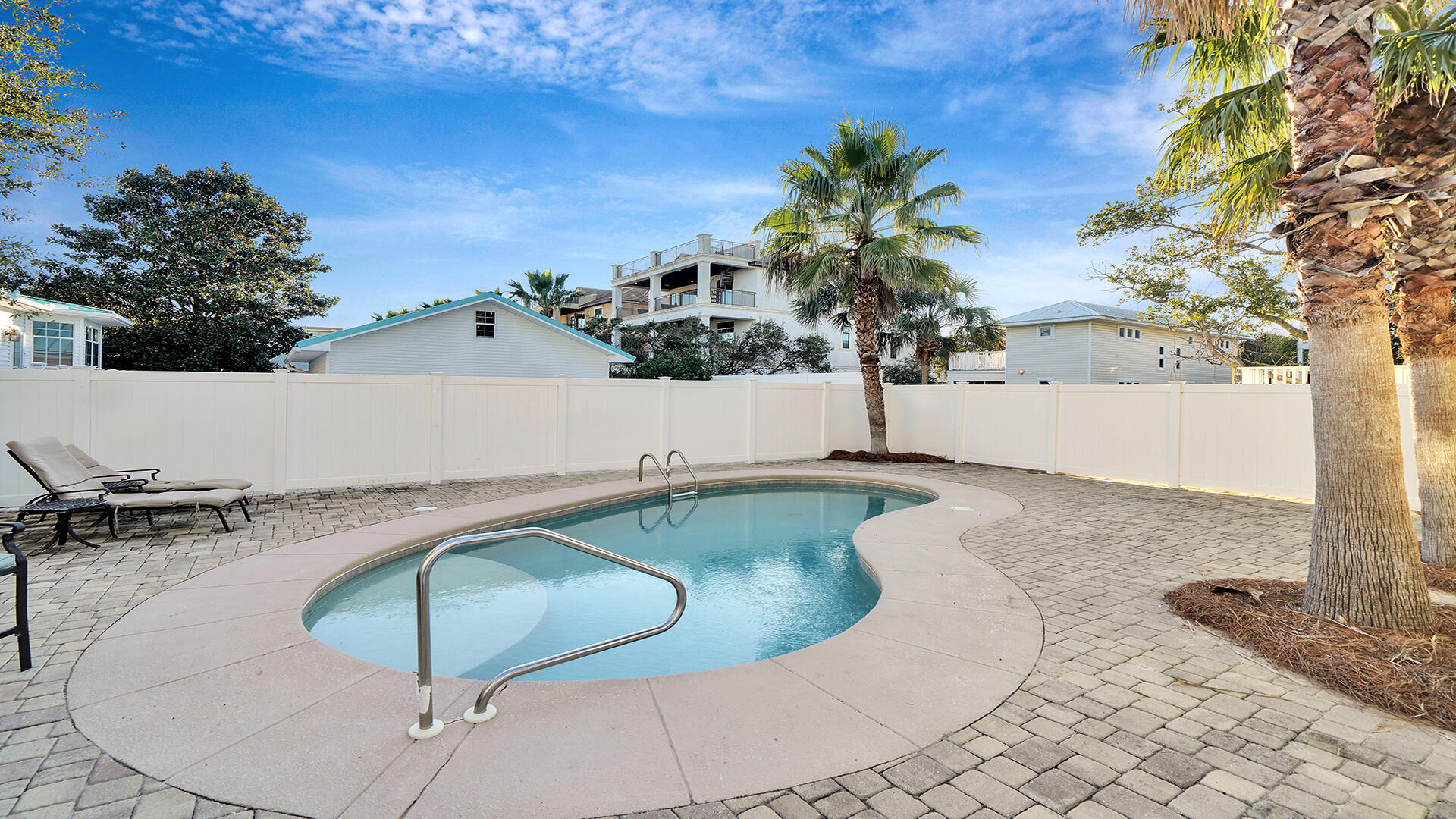 KOKOMO KOVE - Residential