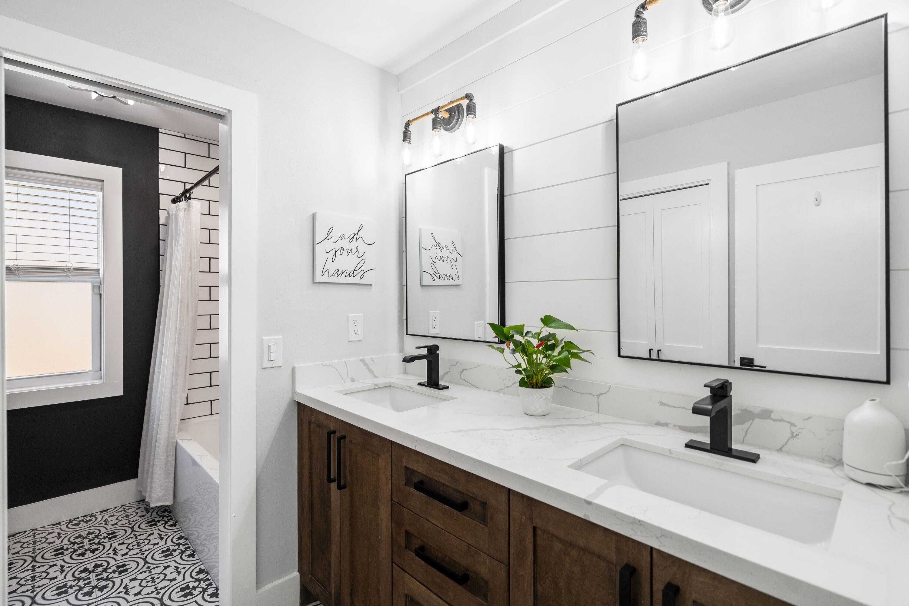 EASTWOOD 7TH ADDN - Residential