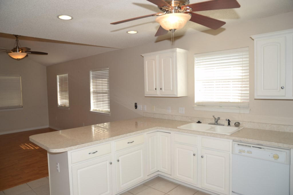 WHITROCK VILLAGE S/D - Residential