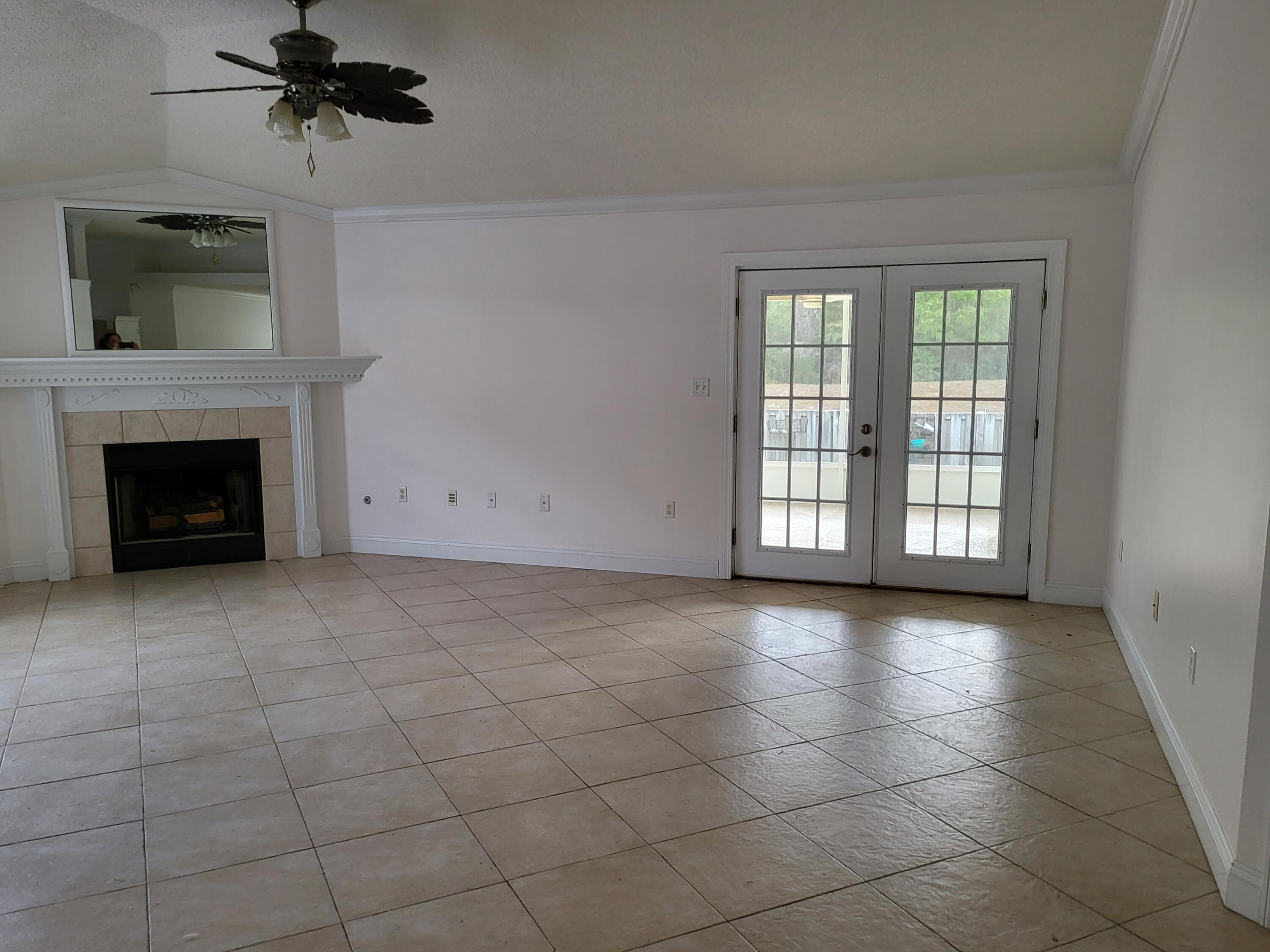 EMERALD VILLAGE S/D - Residential Lease