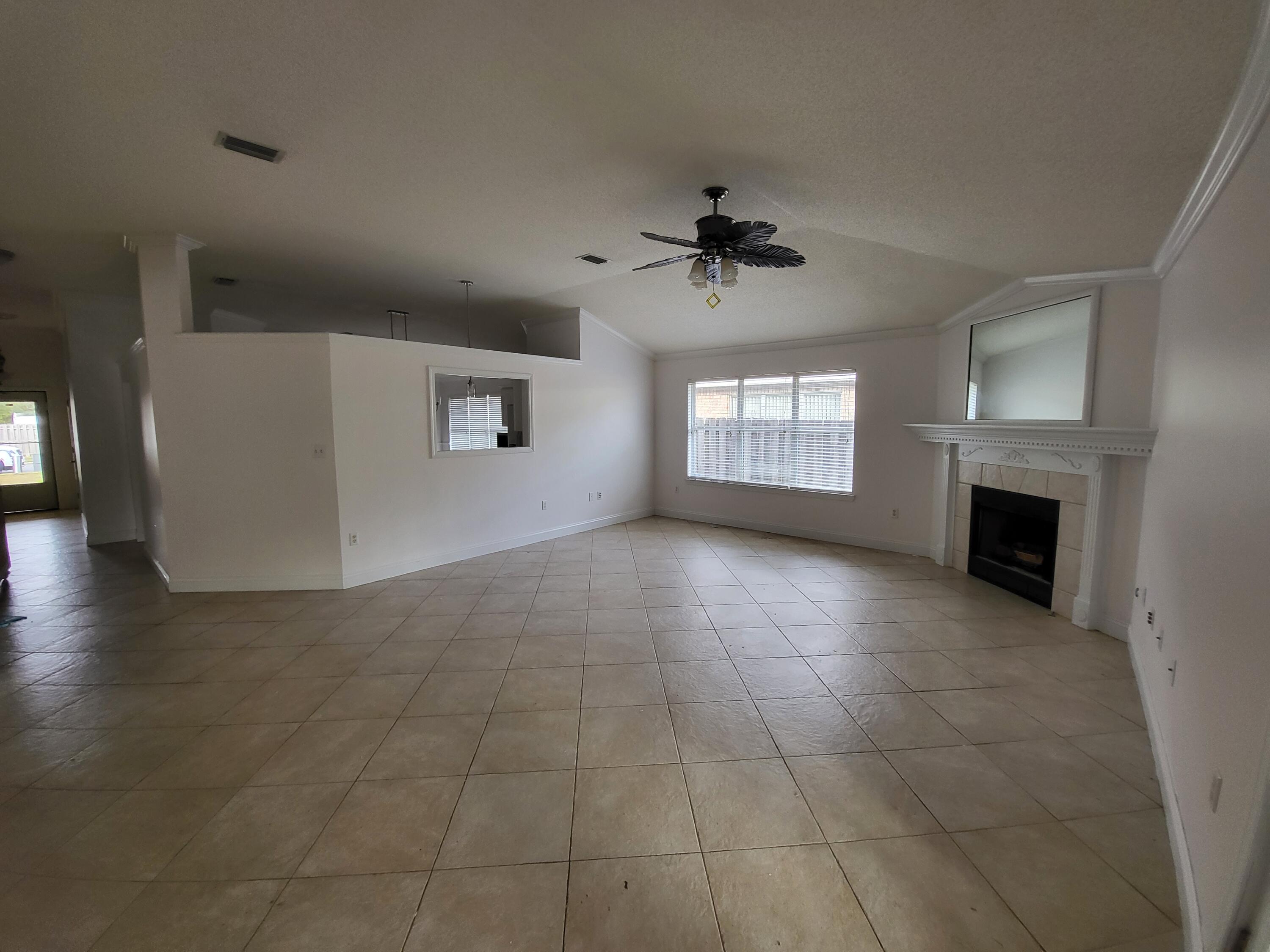 EMERALD VILLAGE S/D - Residential Lease