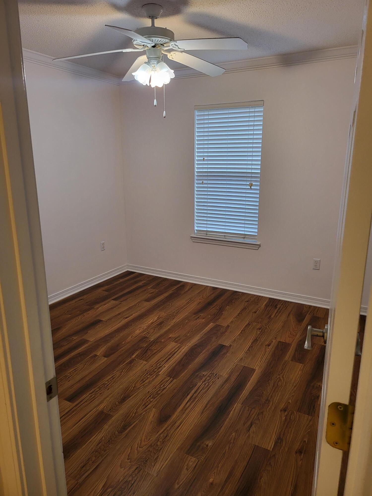 EMERALD VILLAGE S/D - Residential Lease