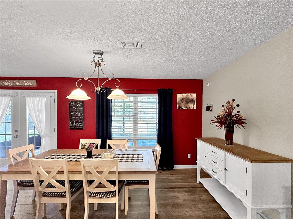PINE MEADOWS - Residential