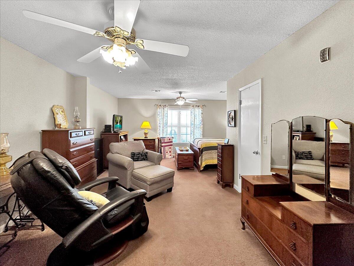 PINE MEADOWS - Residential